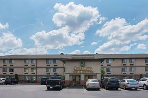 Alojamiento - Quality Inn & Suites Detroit Metro Airport