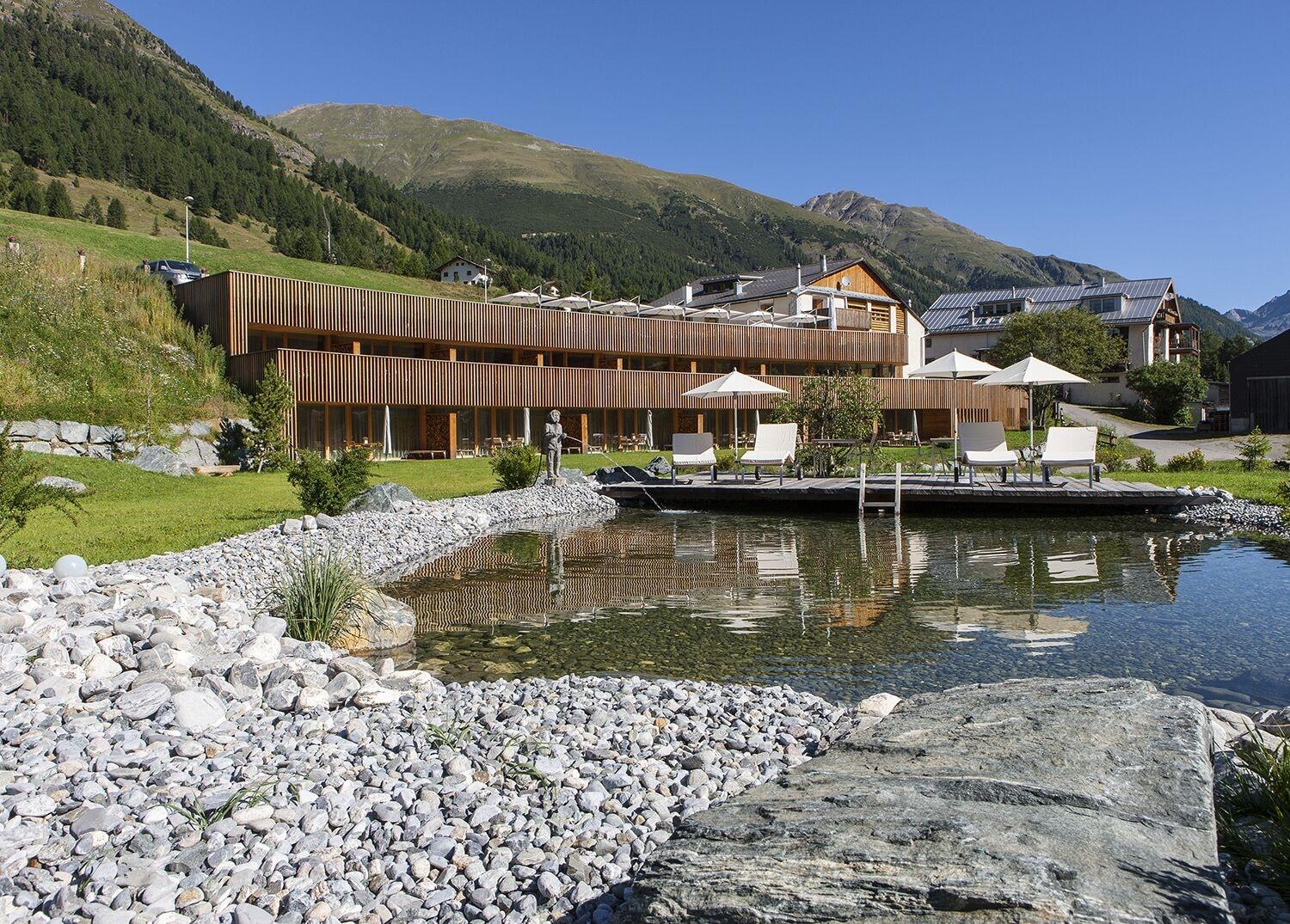 Vista Exterior IN LAIN Hotel Cadonau