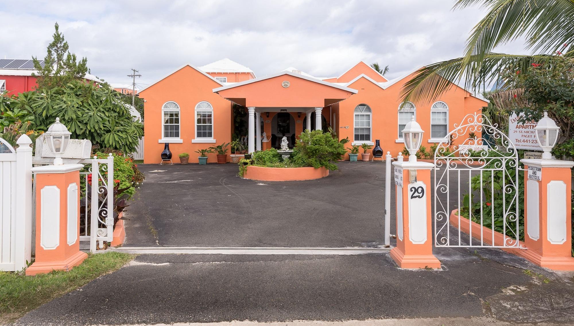 Varios Dawkins Manor Hotel