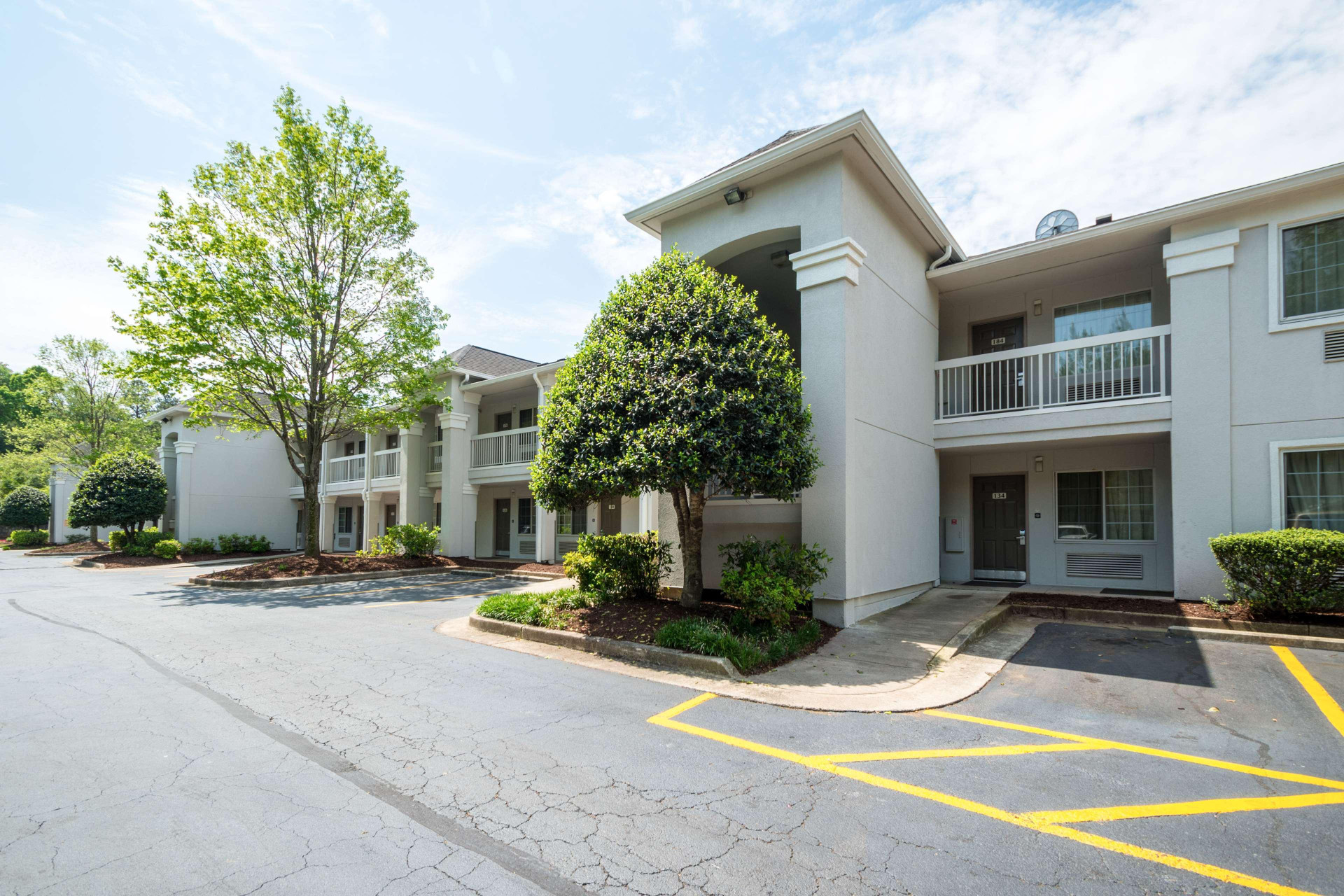 Vista Exterior Studio 6 Extended Stay - Duluth, GA - Atlanta - Gwinnett Place