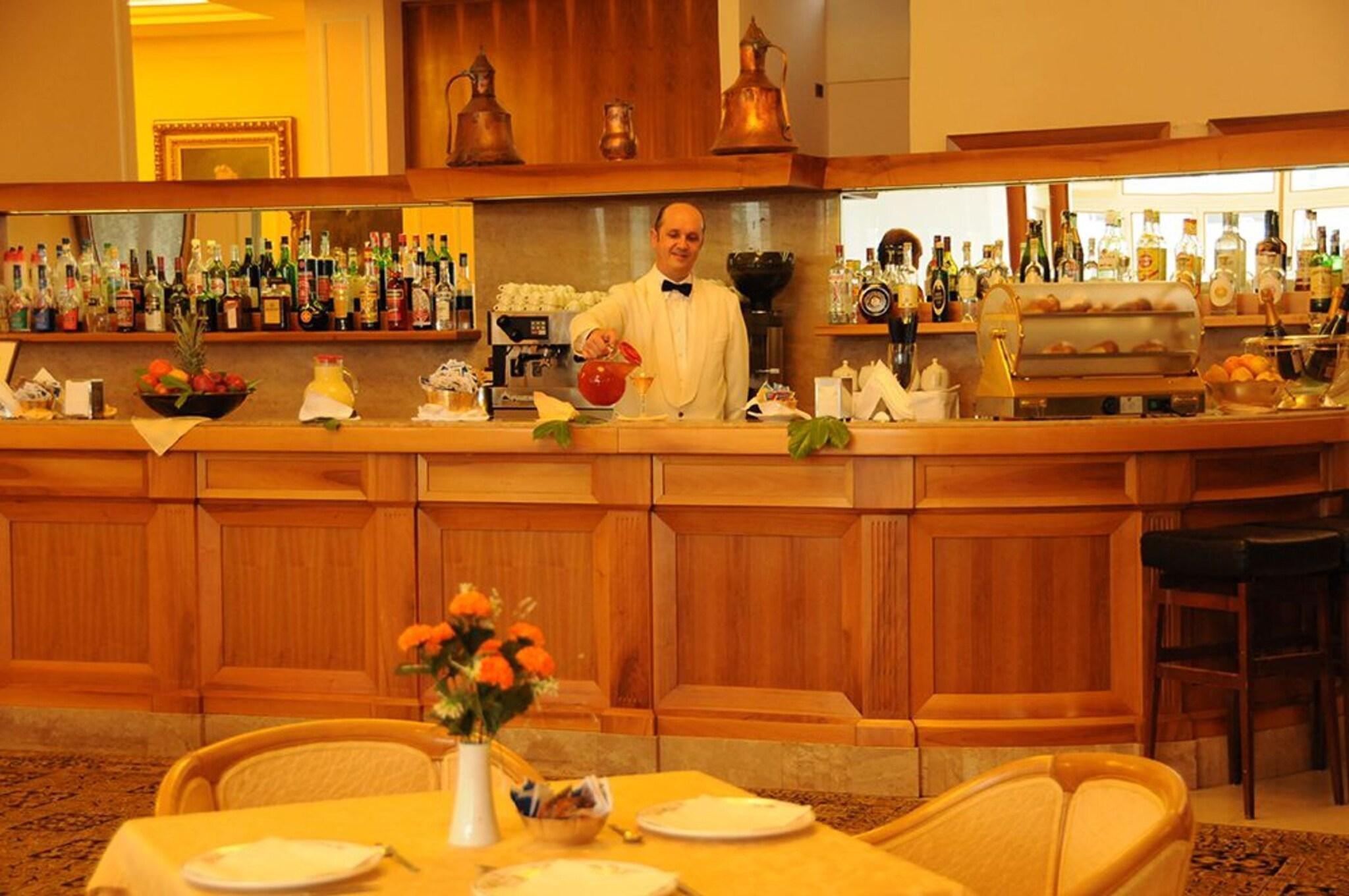 Bar/Salón Grand Hotel Excelsior