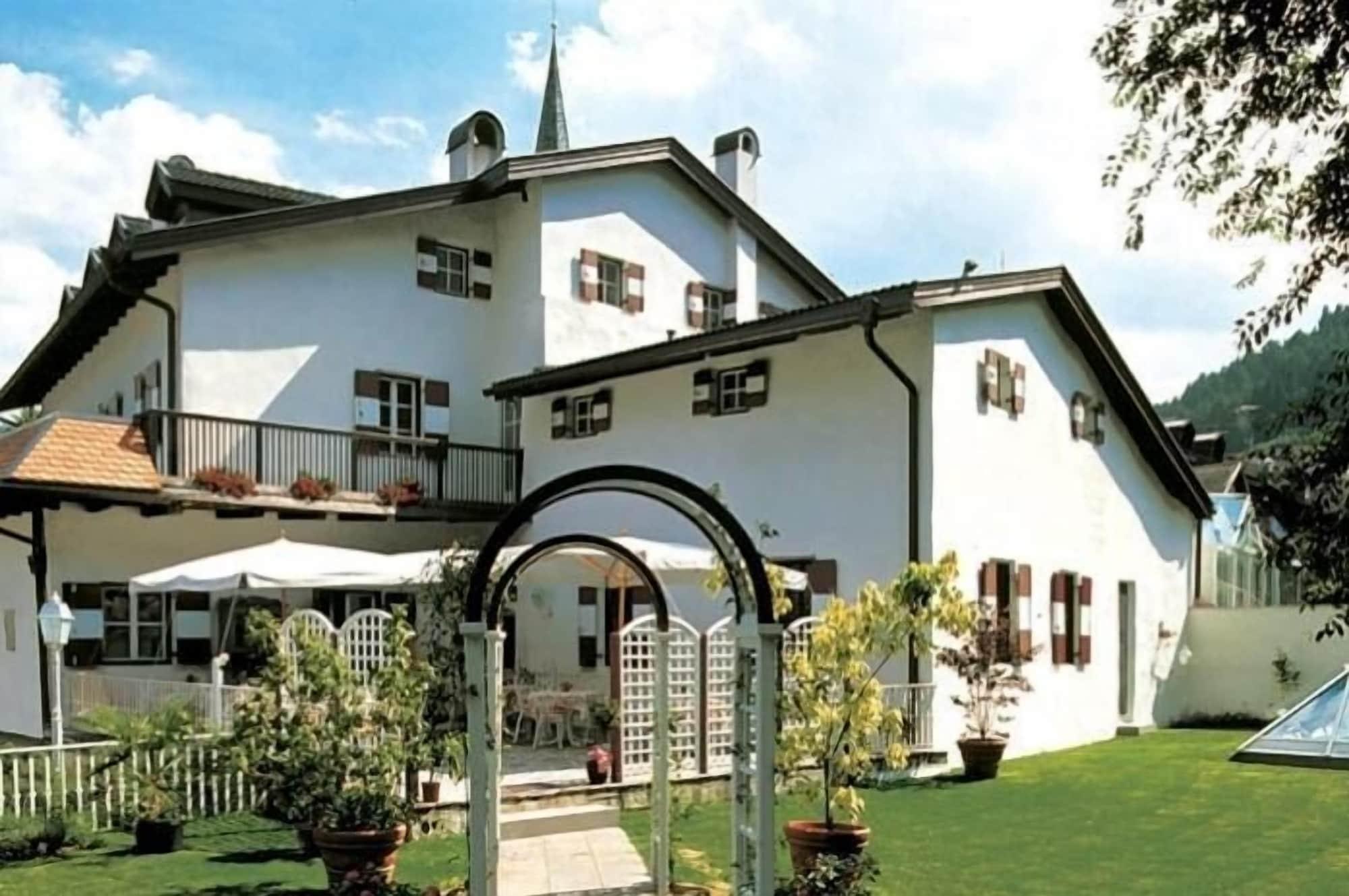 Varios Hotel Castel Kandelburg