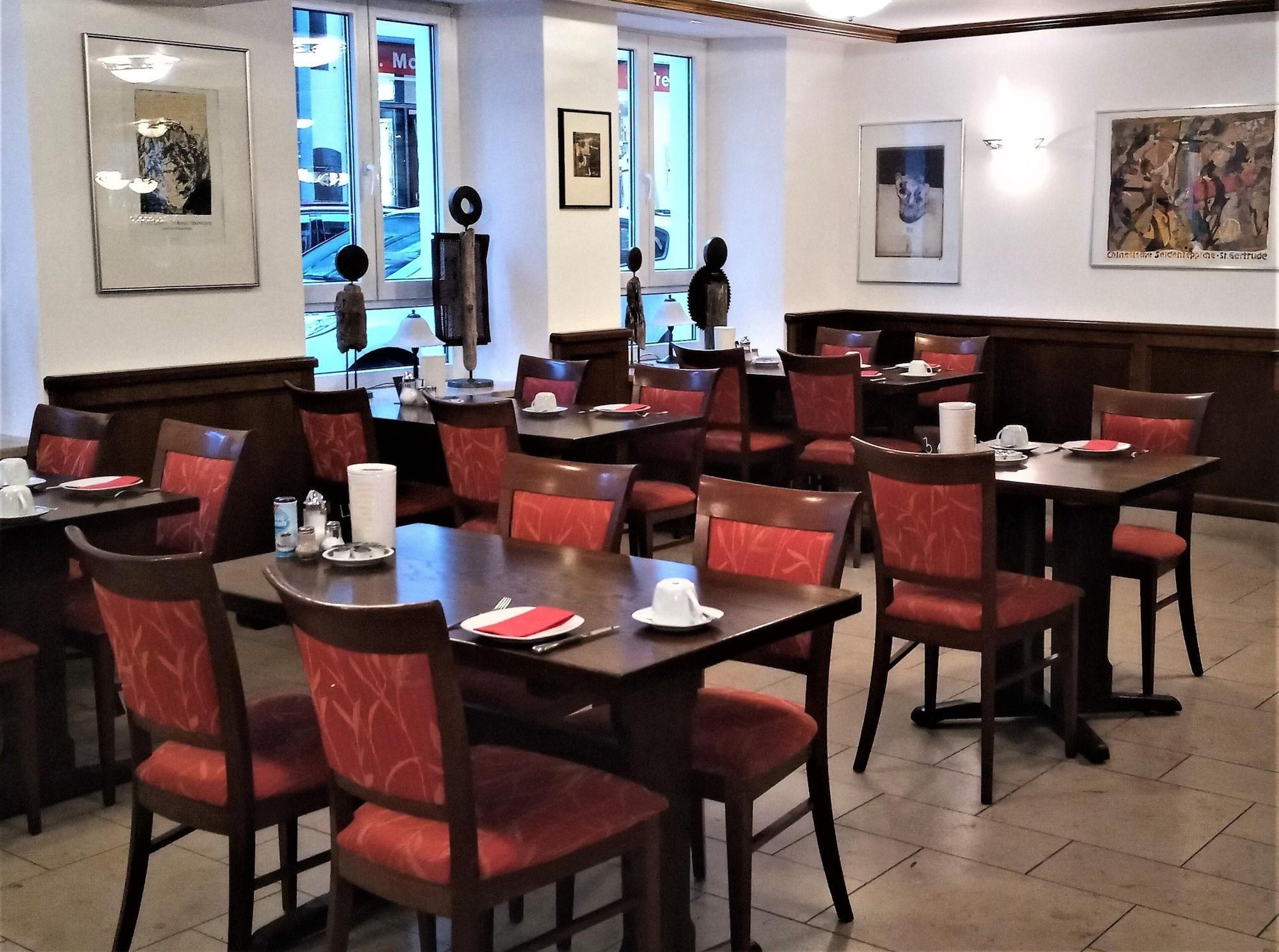 Restaurant Hotel Garni Am Ellinger Tor