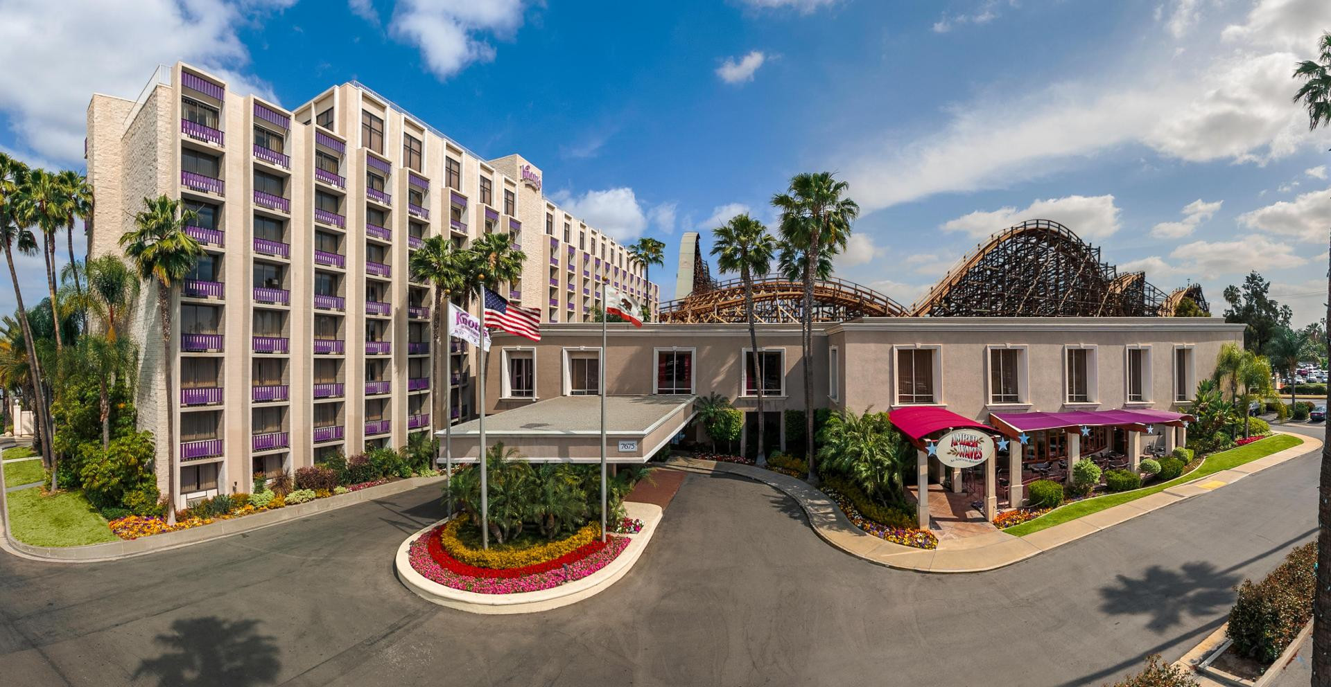 Vista Exterior Knott's Hotel
