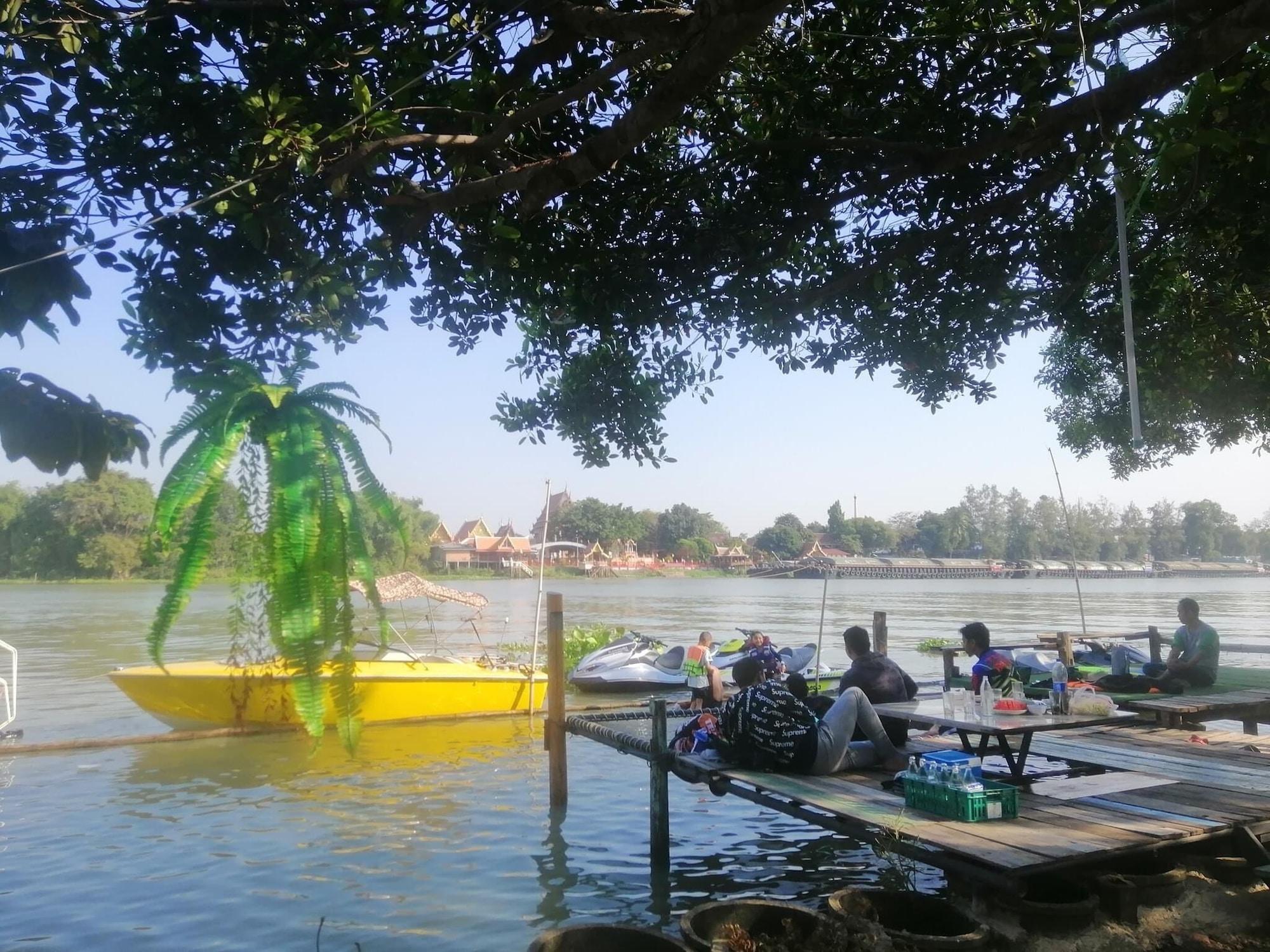 Comodidades del Alojamiento Lom Choi Home Stay Ayutthaya - Hostel