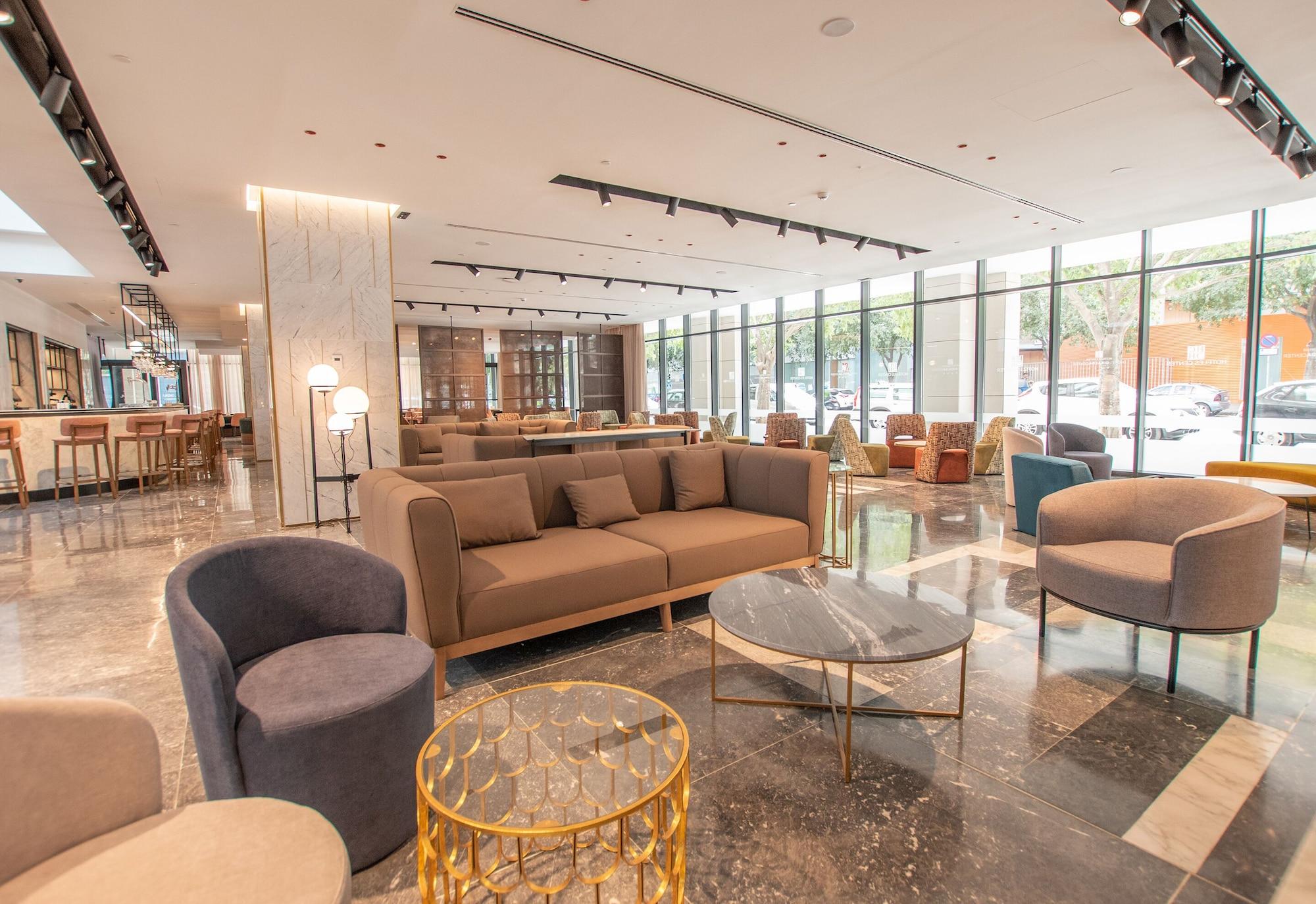 Bar/Salón Hotel Giralda Center