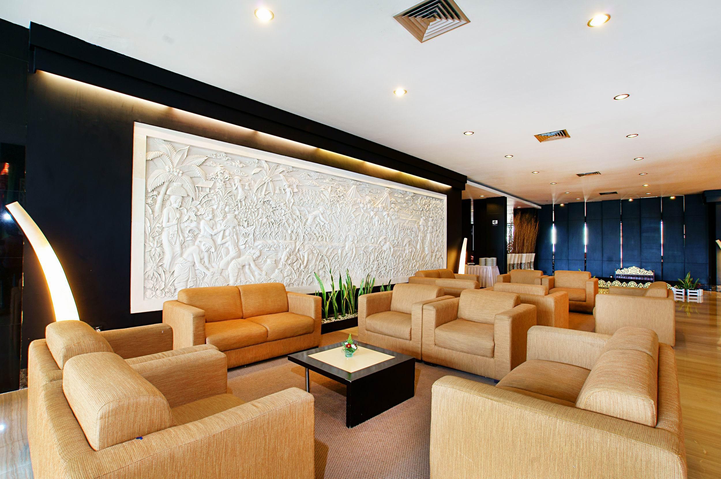 Vista Lobby Aston Denpasar Hotel & Convention Center