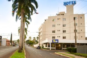 Alojamiento - IPÊ PLAZA HOTEL LTDA