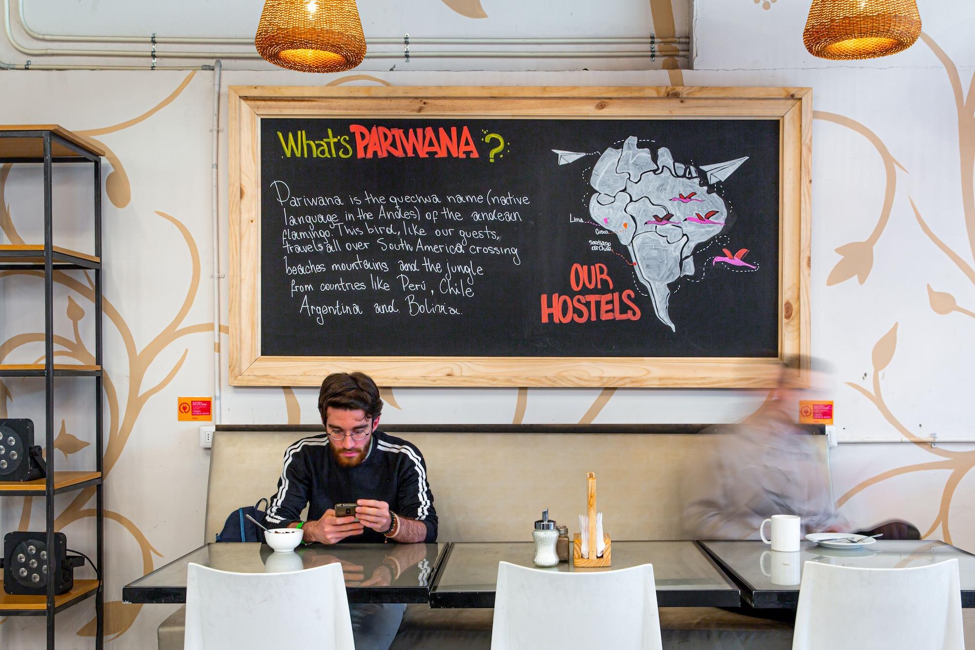 Restaurant Pariwana Hostel Santiago