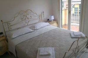 Alquiler Vacacional - Casa Carla Beautiful private home with large terrace and gated entrance.