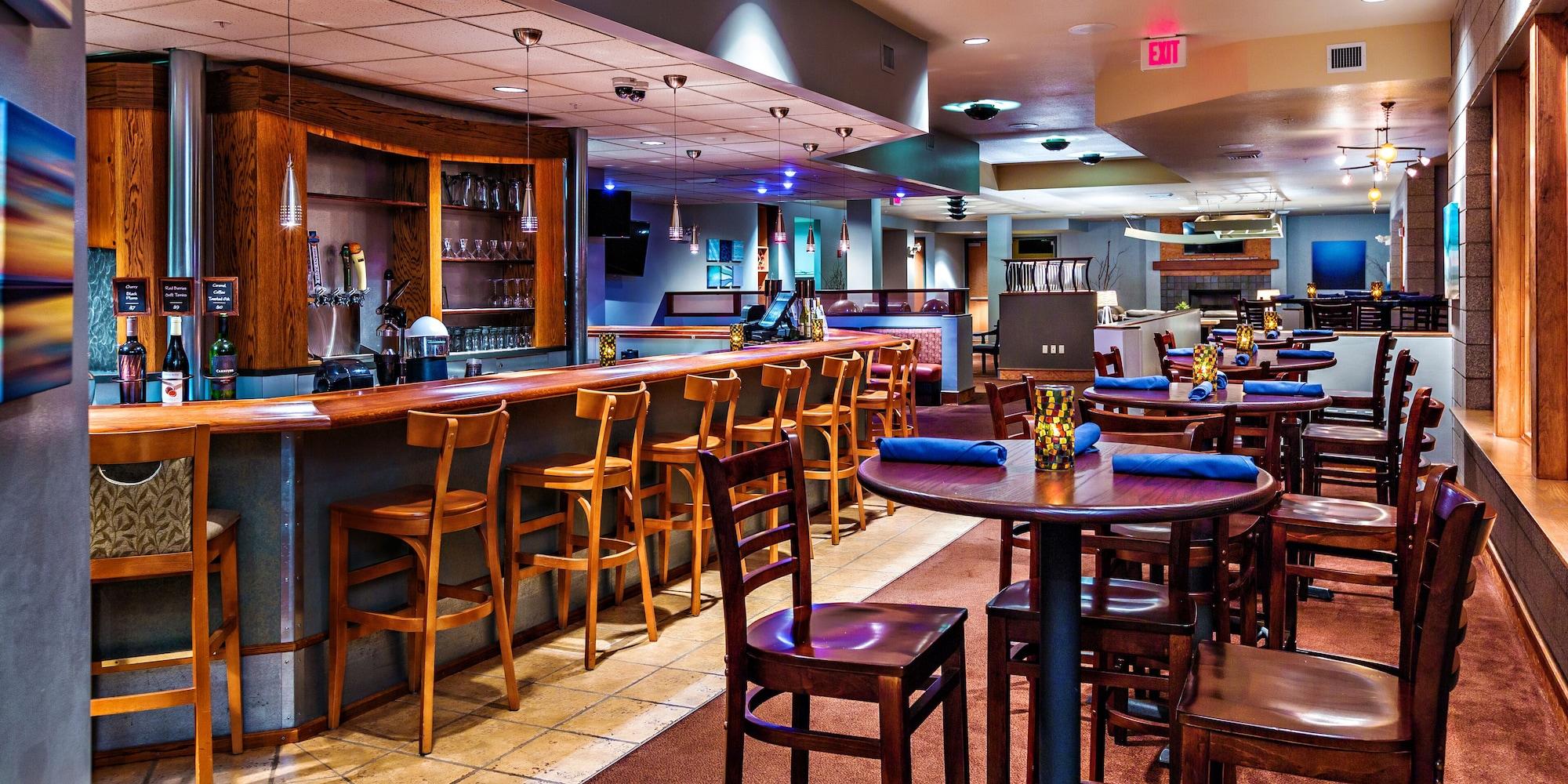 Restaurant The Lodge at Cedar River, Shanty Creek Resort