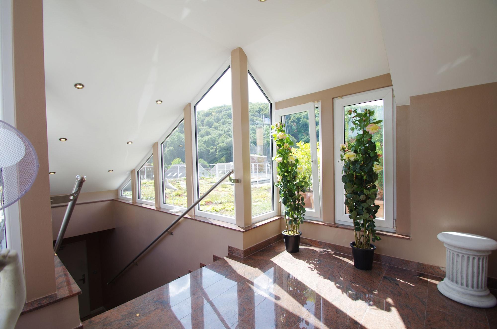 Varios Luxury Apartments Bonn