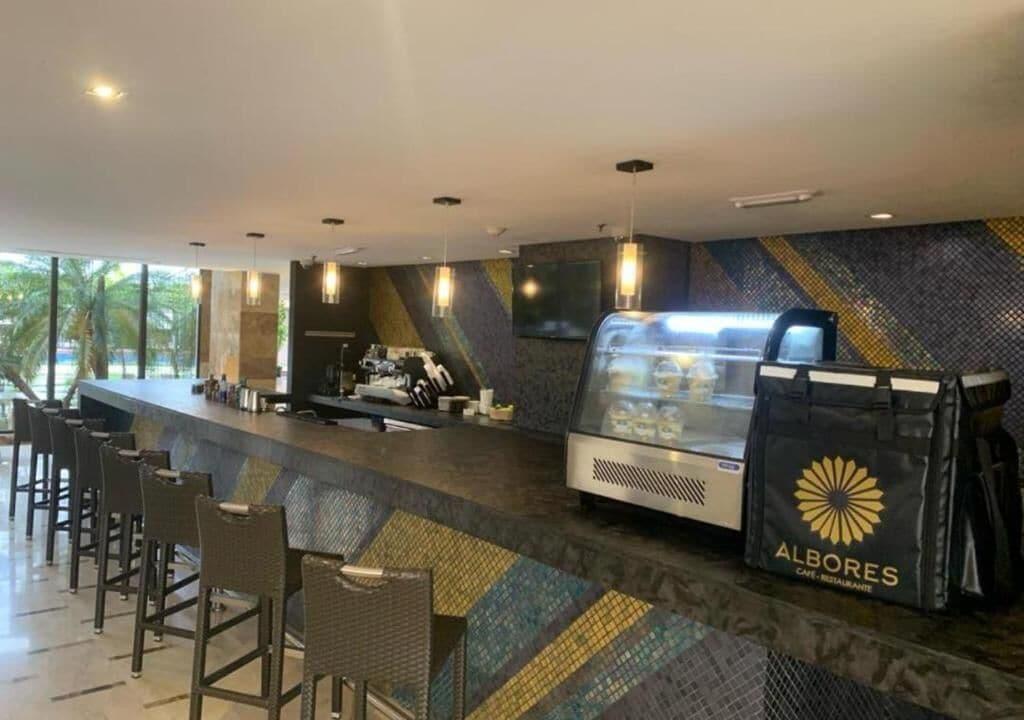 Bar/Salón Eurobuilding Hotel & Suites Coro