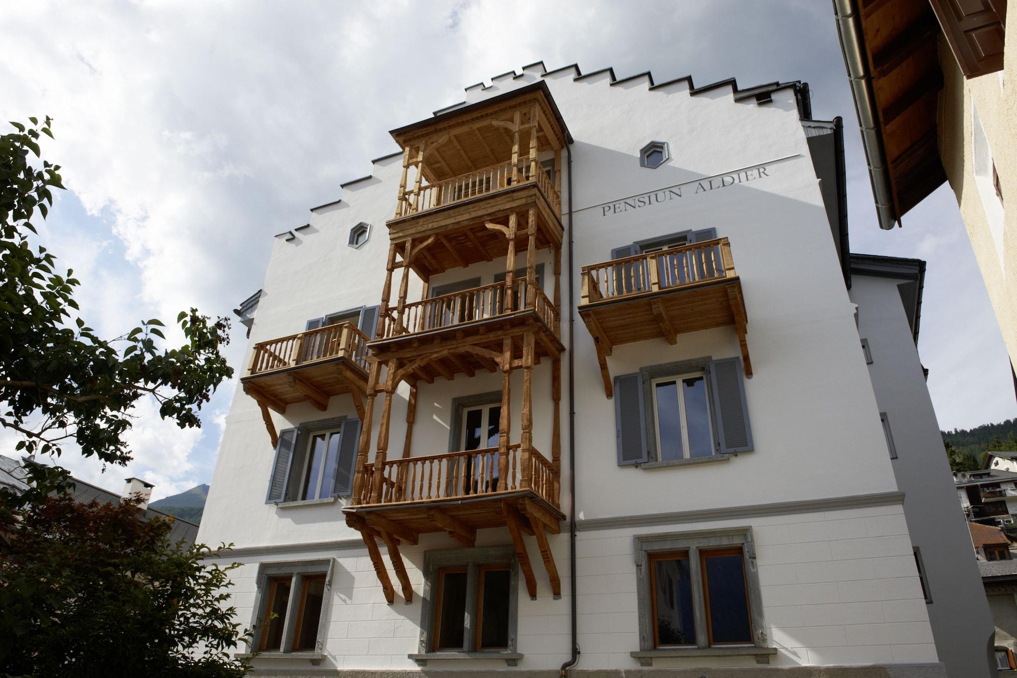 Vista Exterior Pensiun Aldier