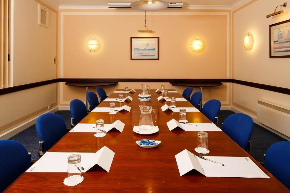 Sala de Reuniones Dragonfly Hotel Peterborough
