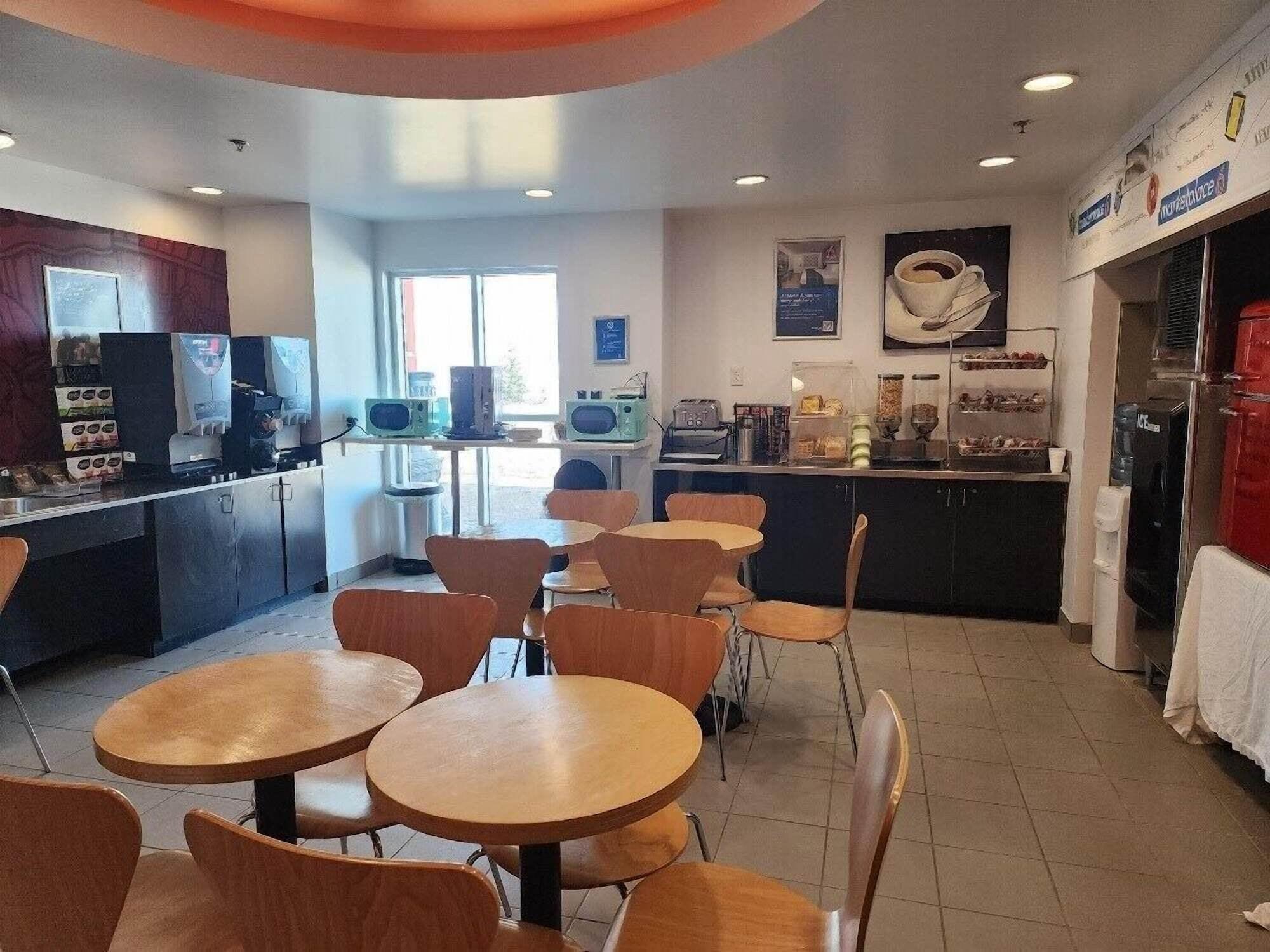 Restaurant Motel 6 Moosomin, SK