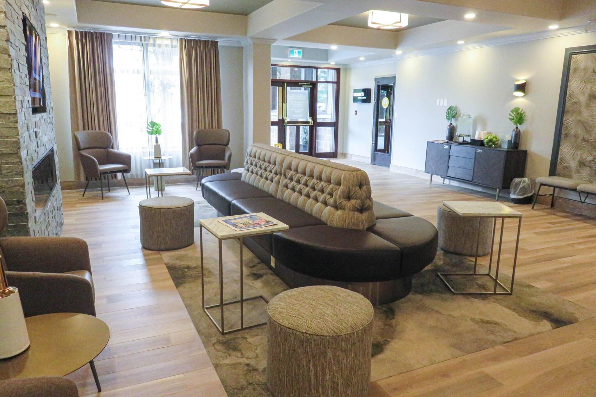 Vista Lobby Sandman Hotel Vancouver Airport