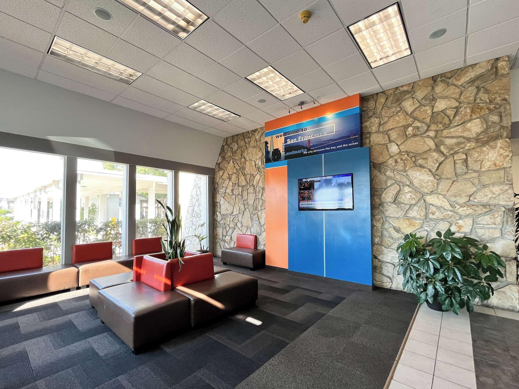 Vista Lobby Studio 6 Belmont, CA – San Francisco - Redwood