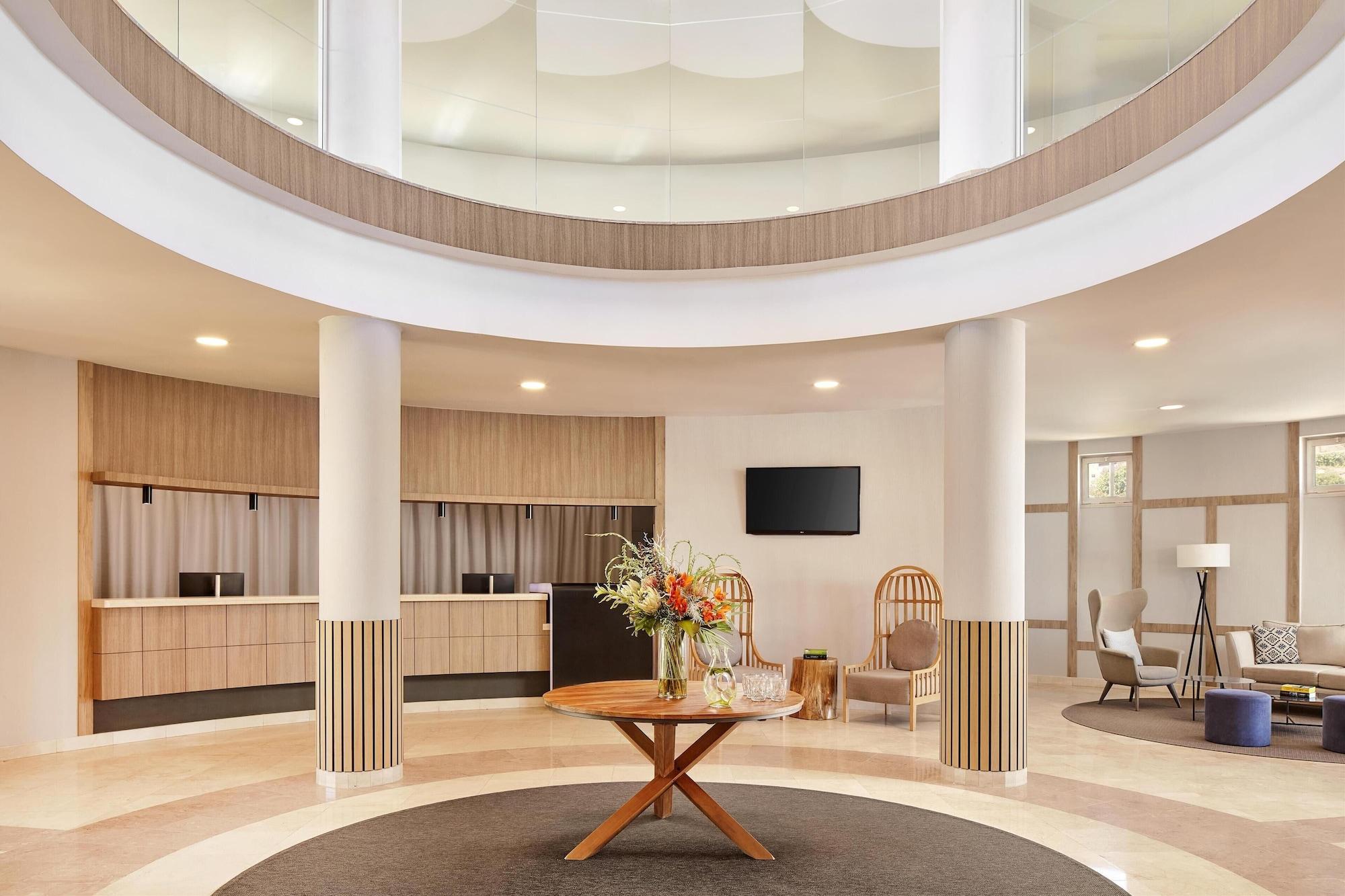 Vista Lobby NH Marina Portimao Resort