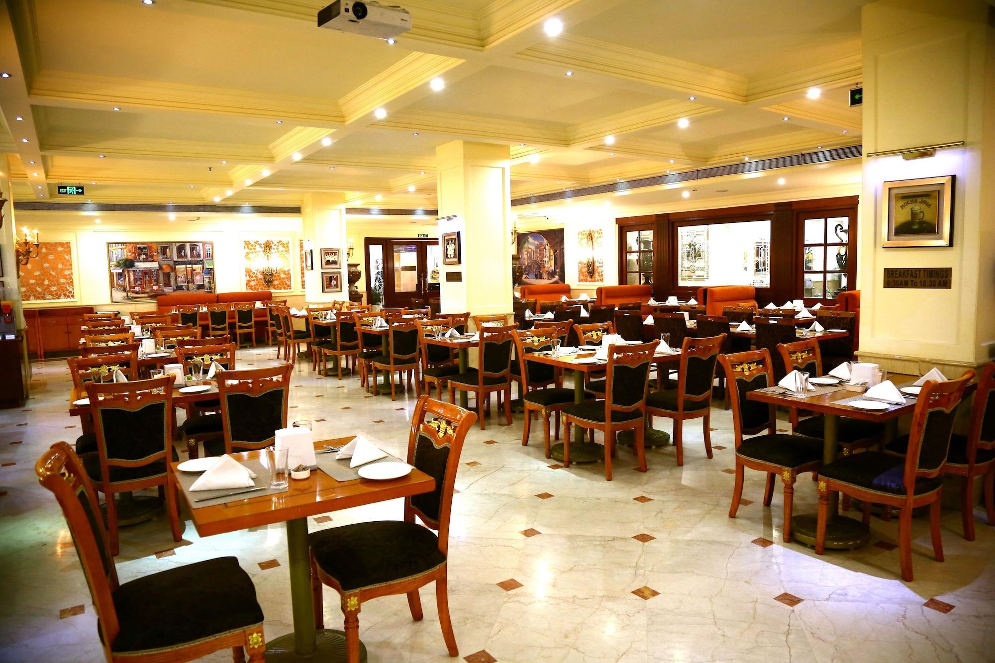 Restaurant Ramada by Wyndham Amritsar