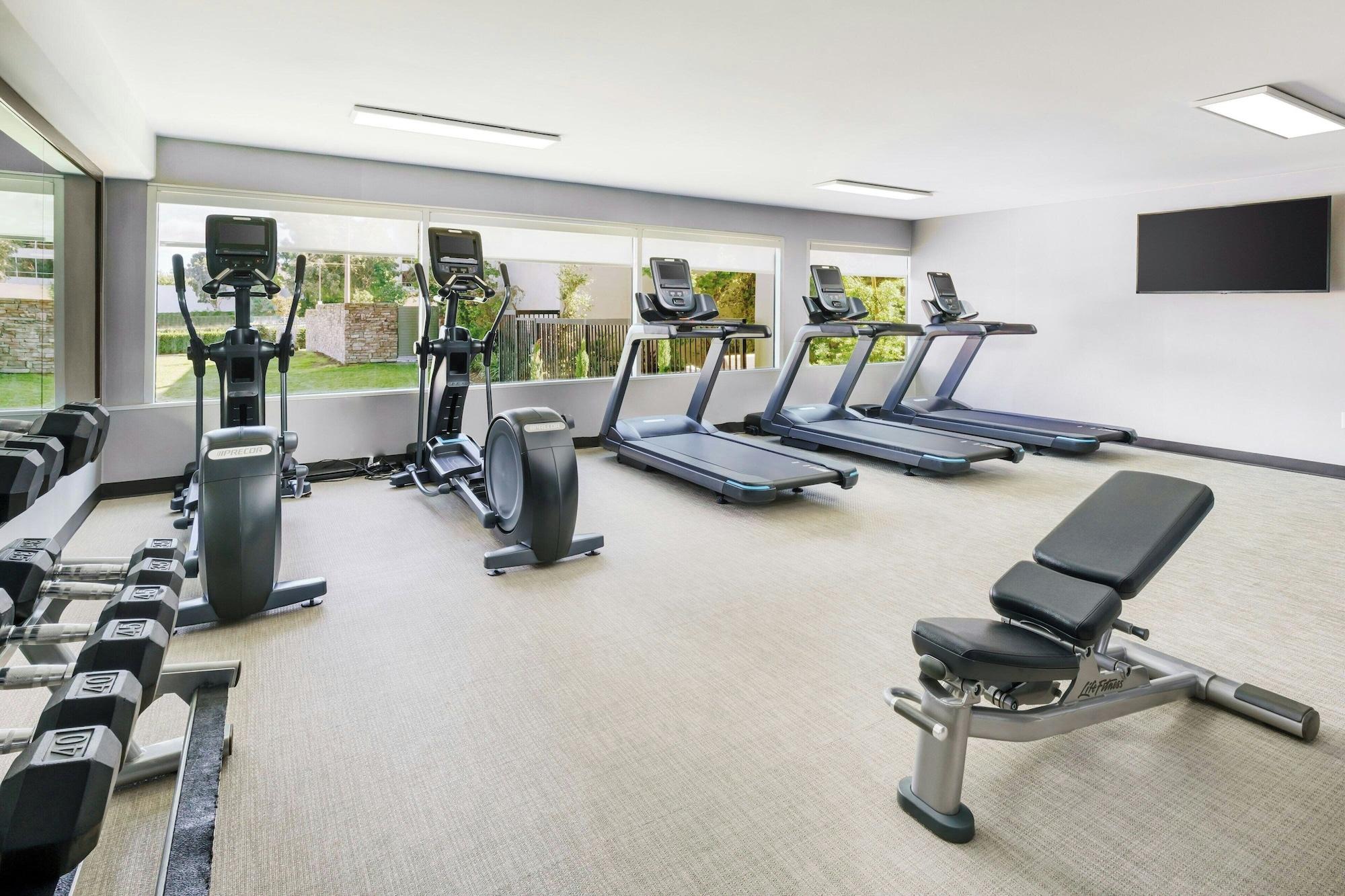 Gimnasio Courtyard by Marriott Los Angeles Woodland Hills