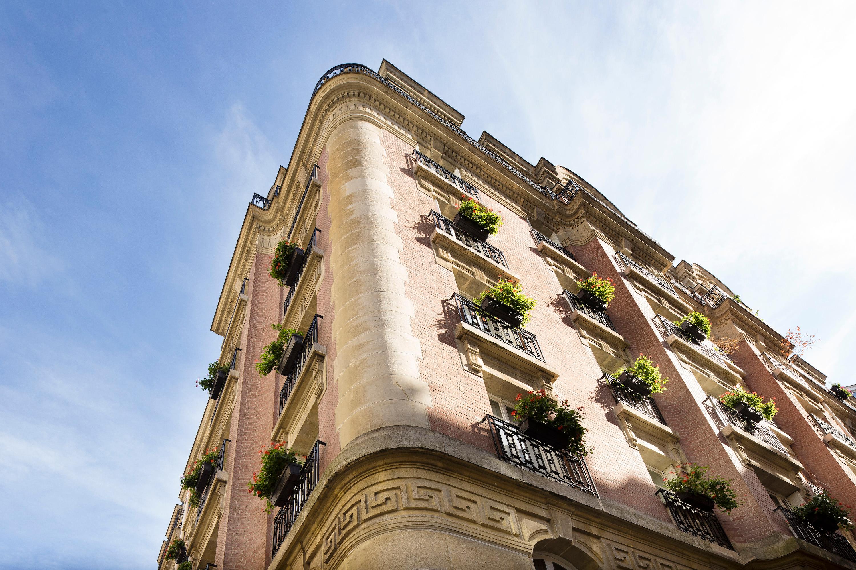 Vista Exterior Hotel Ares Eiffel