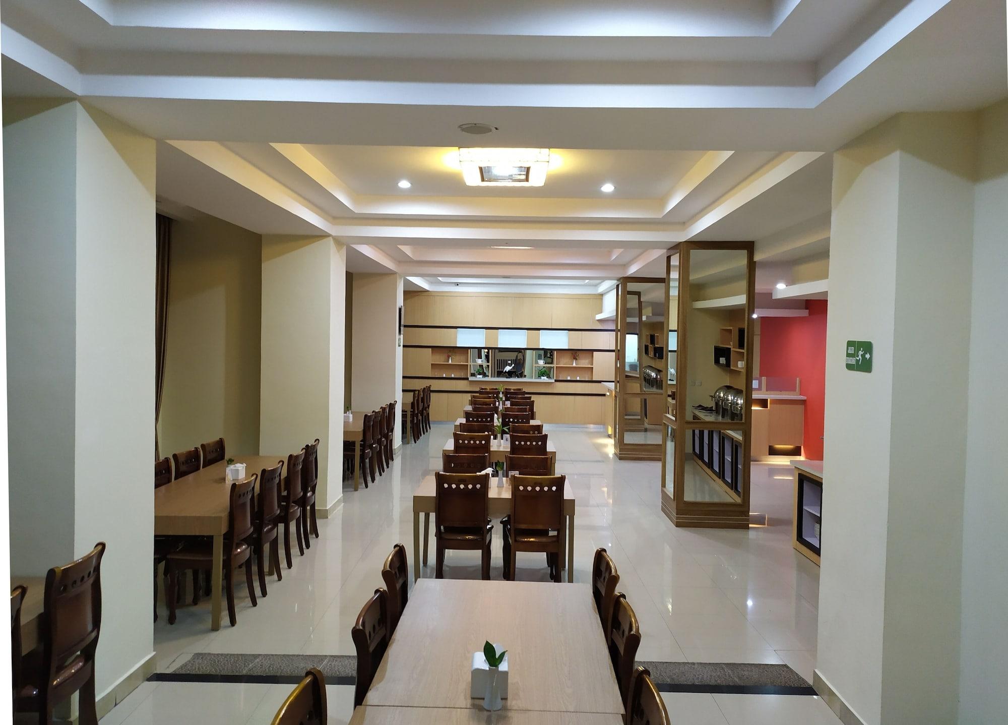 Restaurant Hotel Rangkayo Basa Padang Panjang