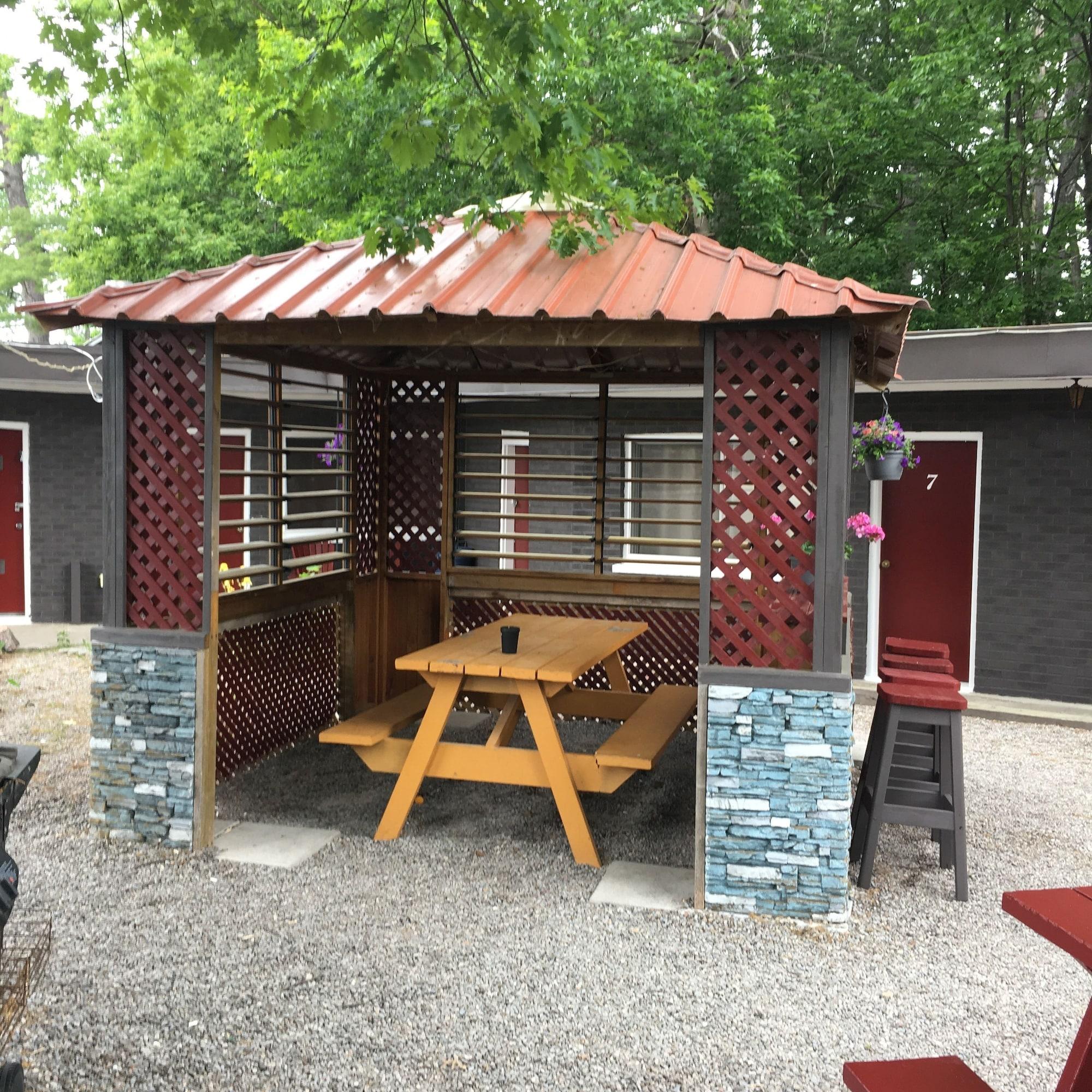 Restaurant Edgewater Resorts - Edgewater Inn