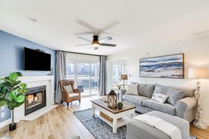 Alquiler Vacacional - Regatta Bay Condo w/ Balcony + Water Views!