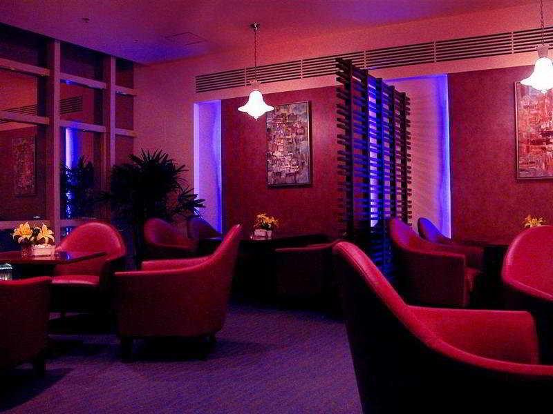 Bar/Salón South China Harbour View Hotel