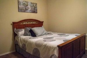 Alquiler Vacacional - Beauty Charming Transmountain Home w-King Bed By beautiful trails!