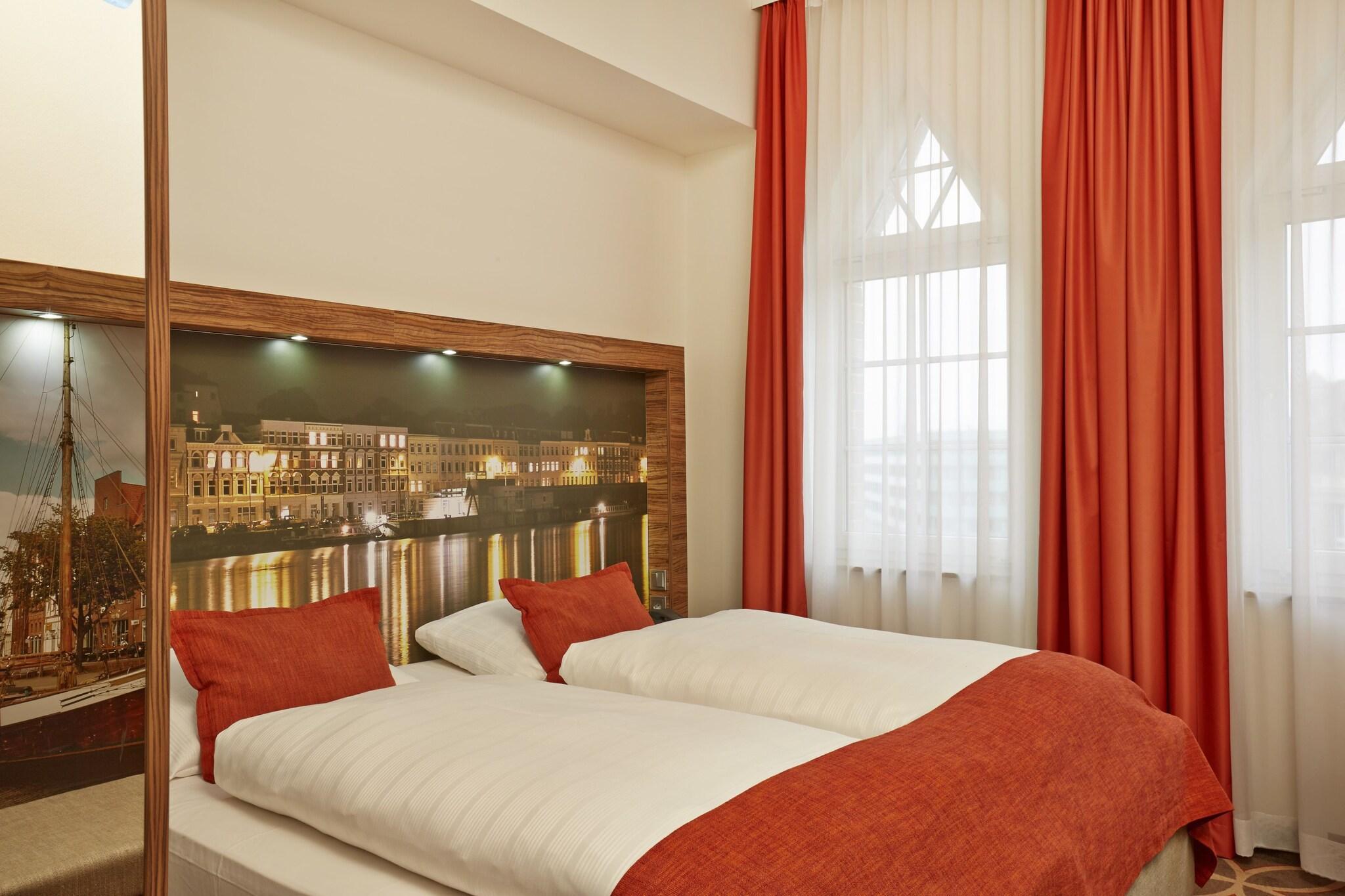 Vista Lobby H+ Hotel Luebeck City Centre