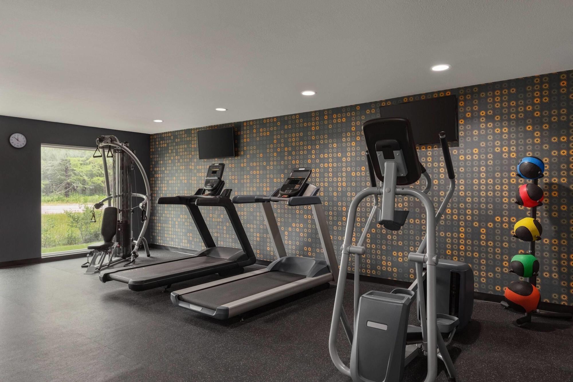 Gimnasio La Quinta Inn & Suites by Wyndham Peru Starved Rock St Park