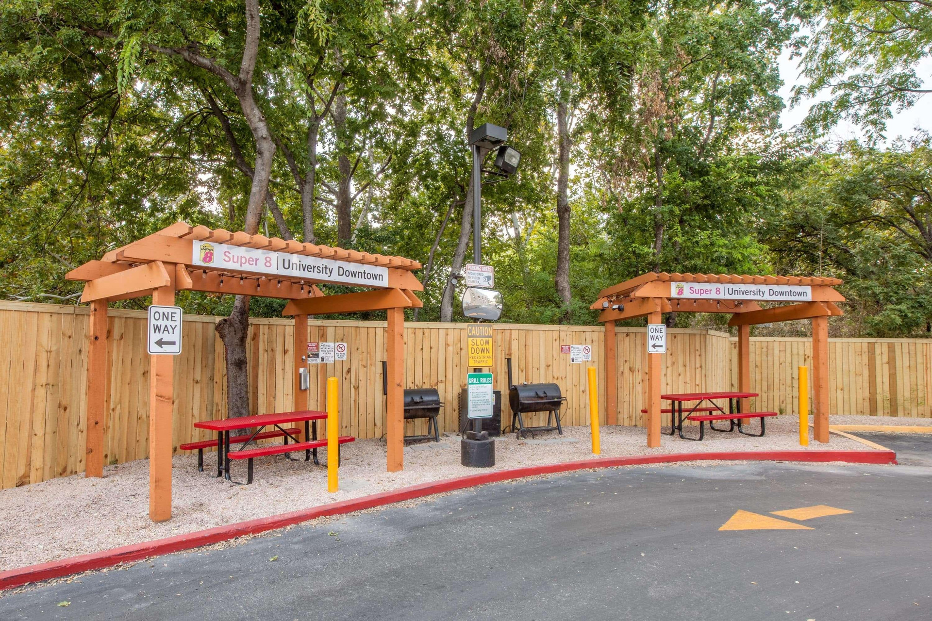 Vista Exterior Super 8 by Wyndham Austin University/Downtown Area