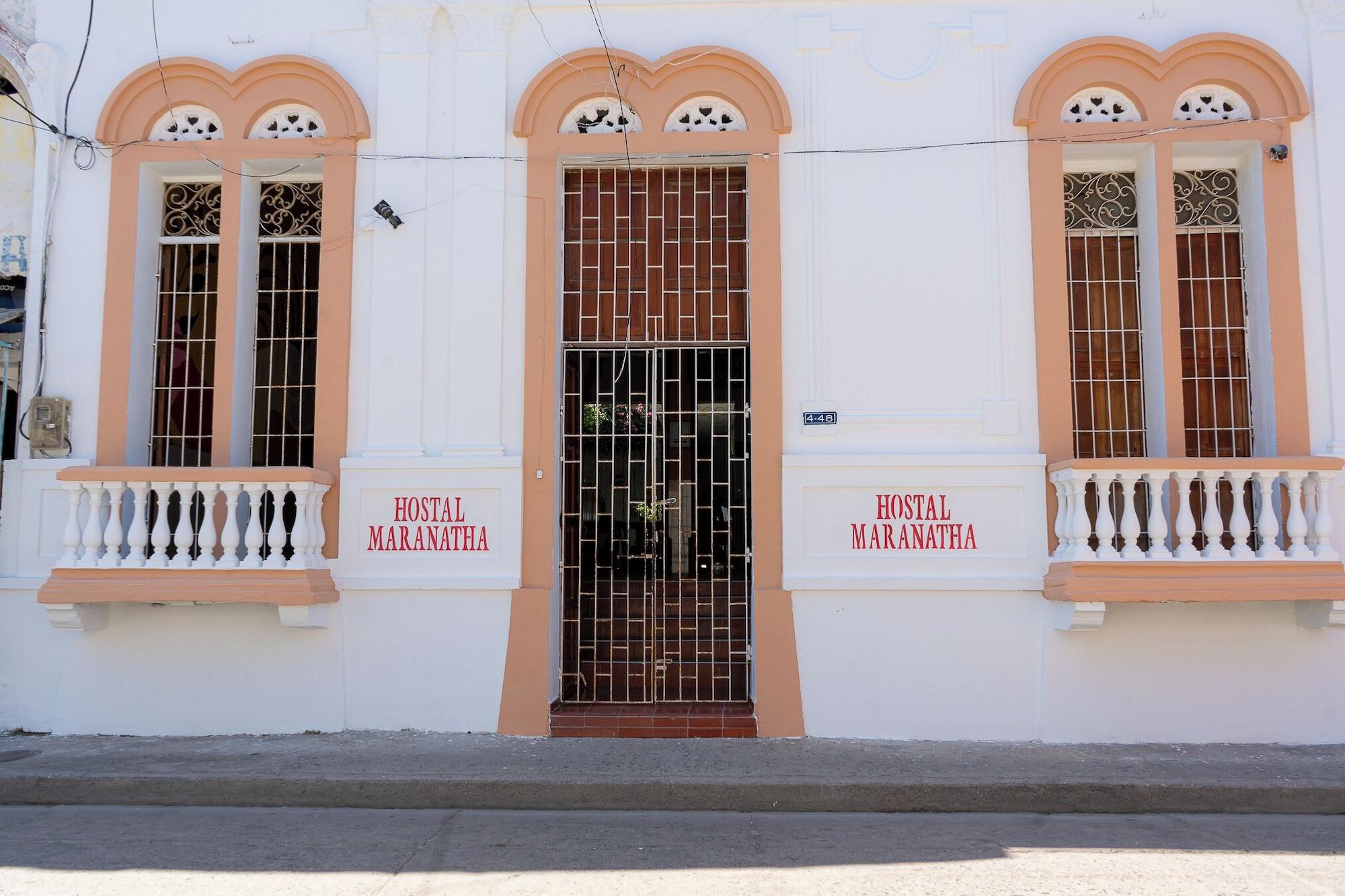 Vista Exterior Hostal Maranatha - Hostel