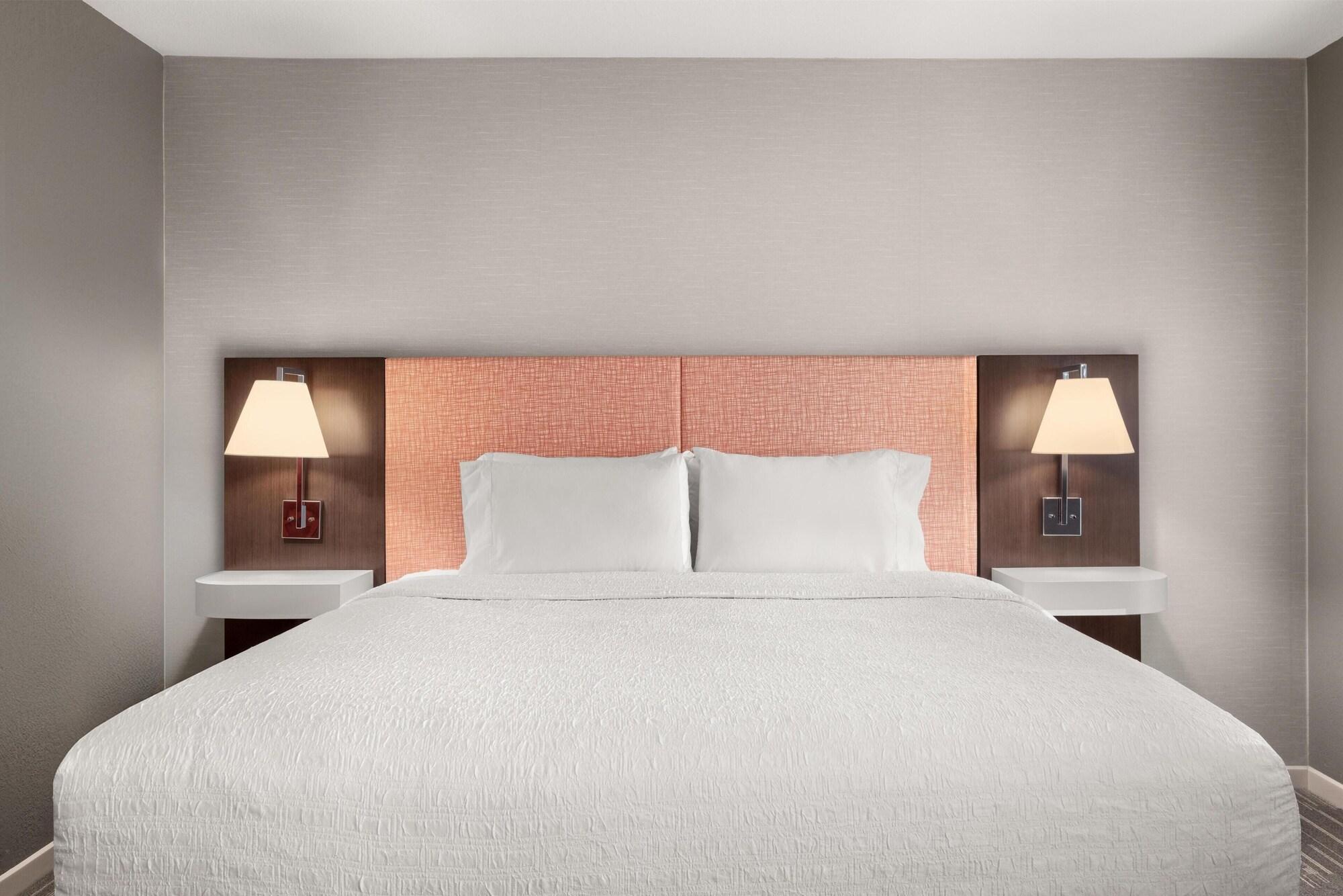 Habitación Hampton Inn & Suites Fresno