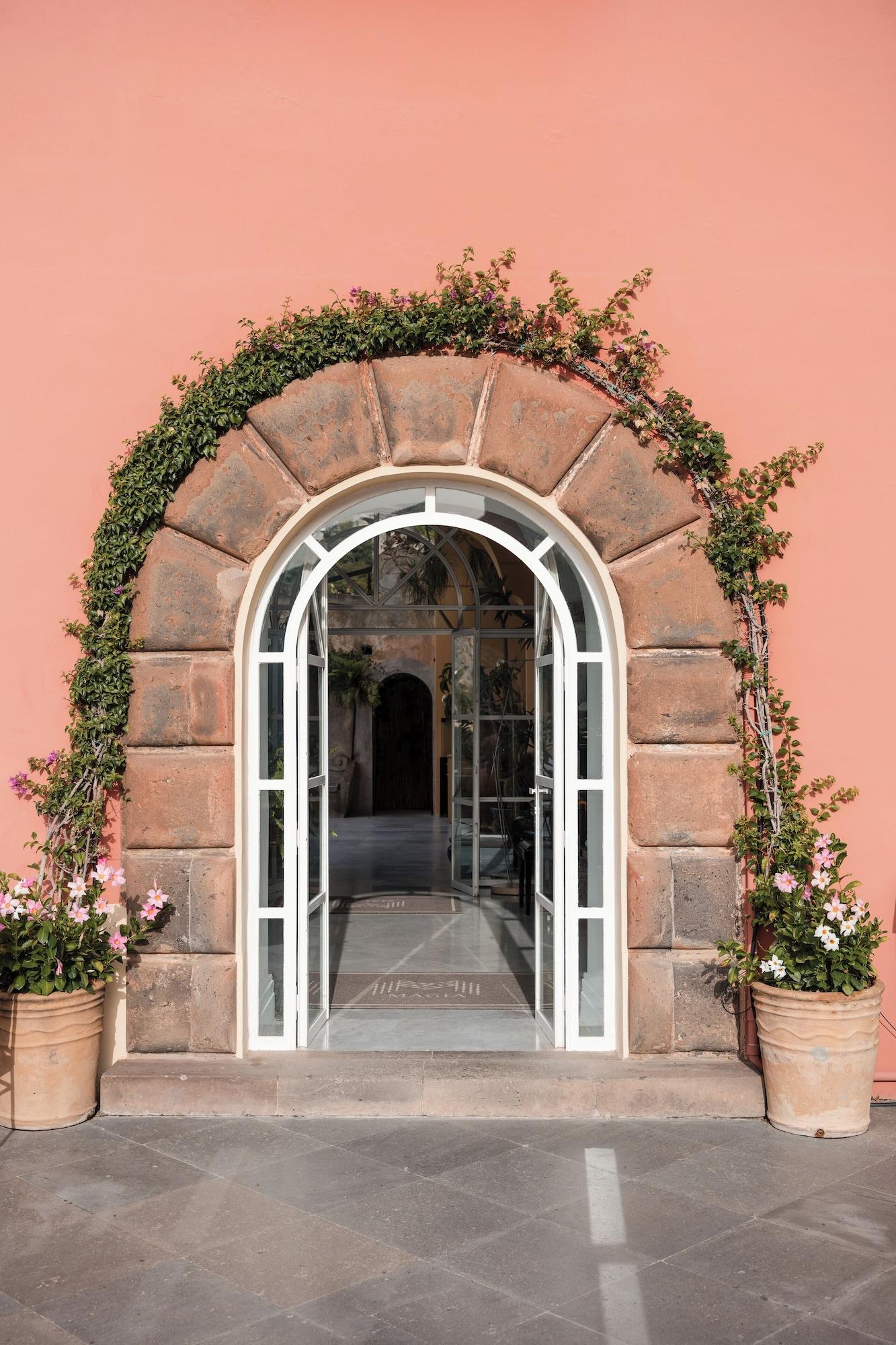 Vista Lobby Villa Magia
