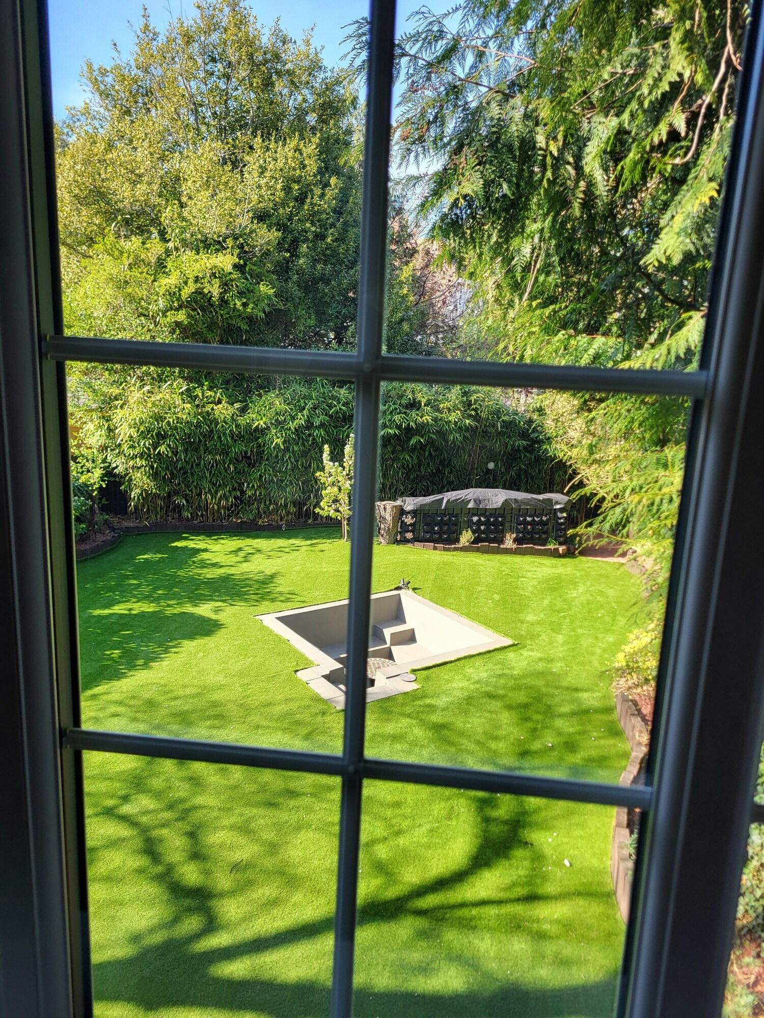 Equipamiento de Habitación Little Robin Gate