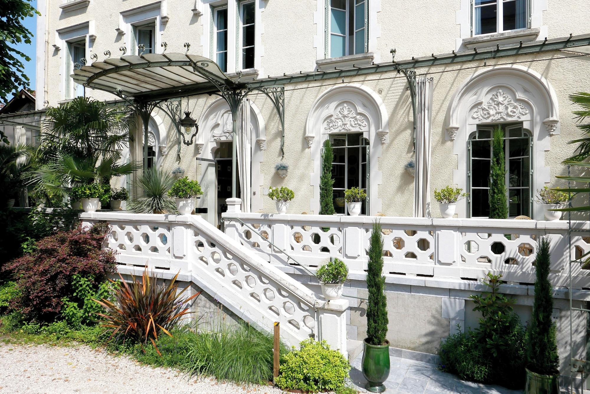 Comodidades del Alojamiento Hôtel Bristol Pau