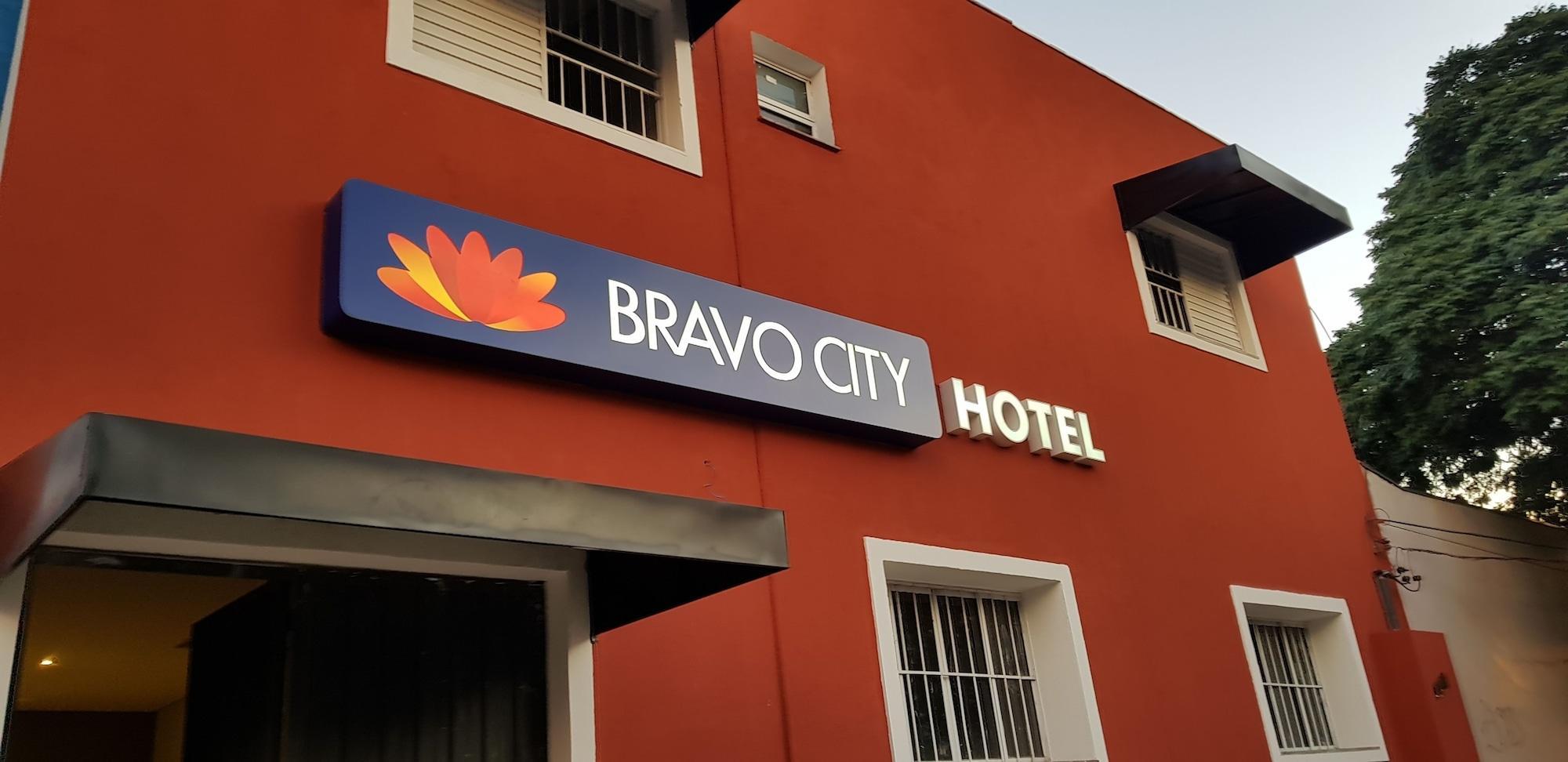 Vista Exterior Bravo City Hotel