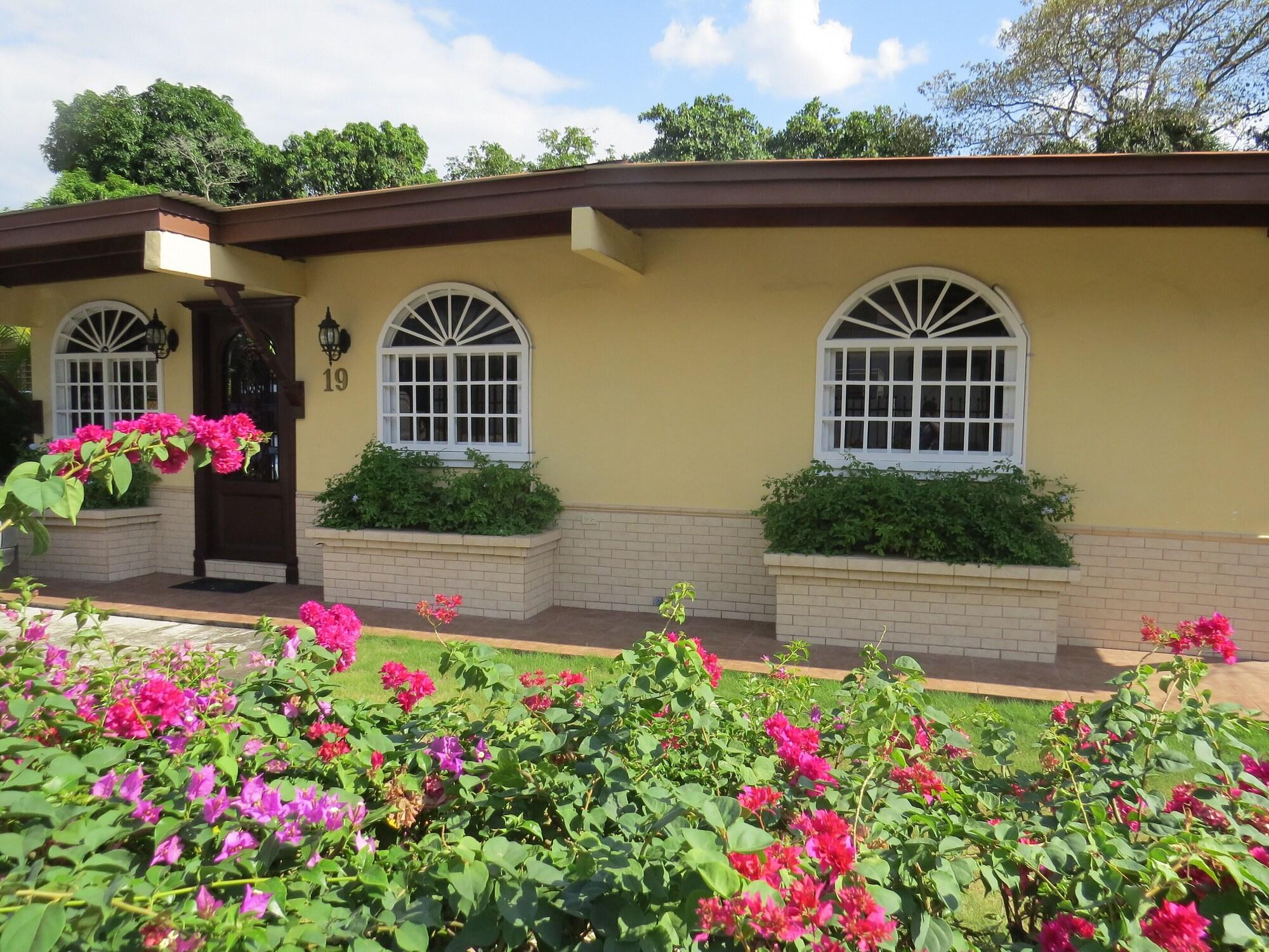Varios Sofia's B&B Hostal Boutique