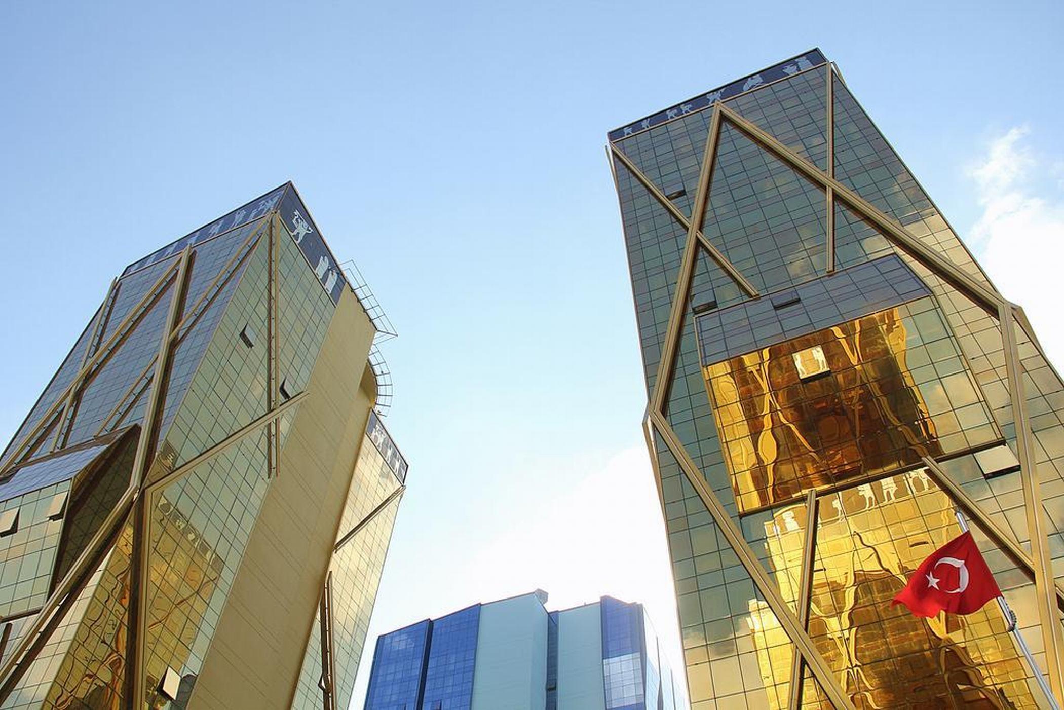 Vista Exterior Mac Hotel Vazo Kule