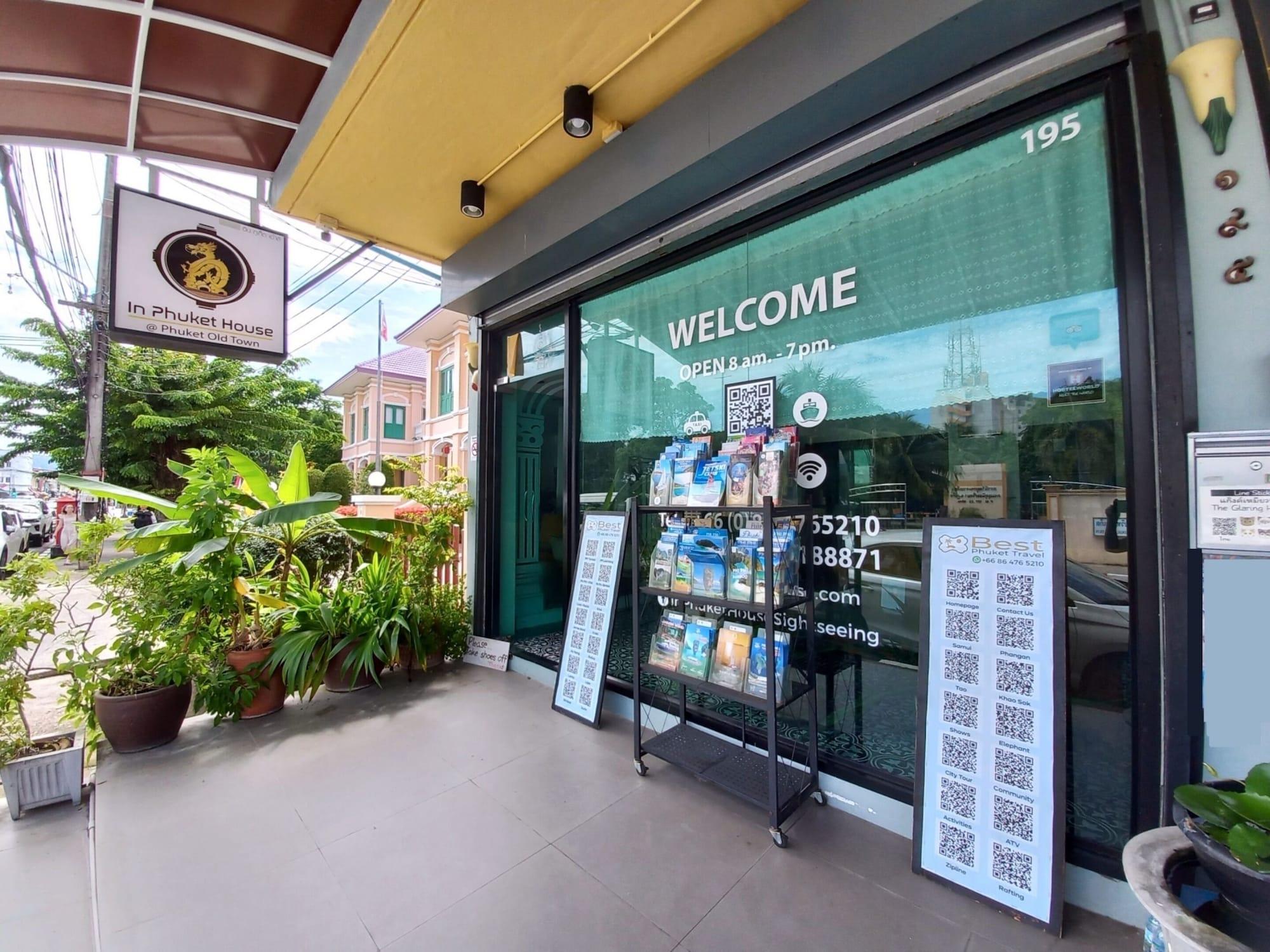 Vista Exterior In Phuket House