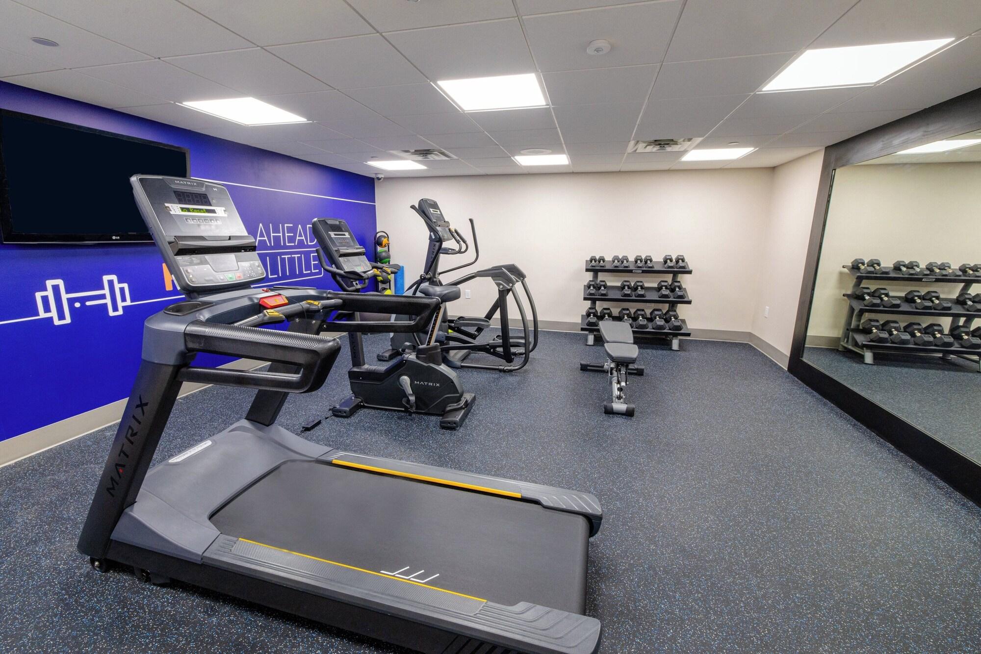 Gimnasio Holiday Inn Express Hotel of Neptune by IHG