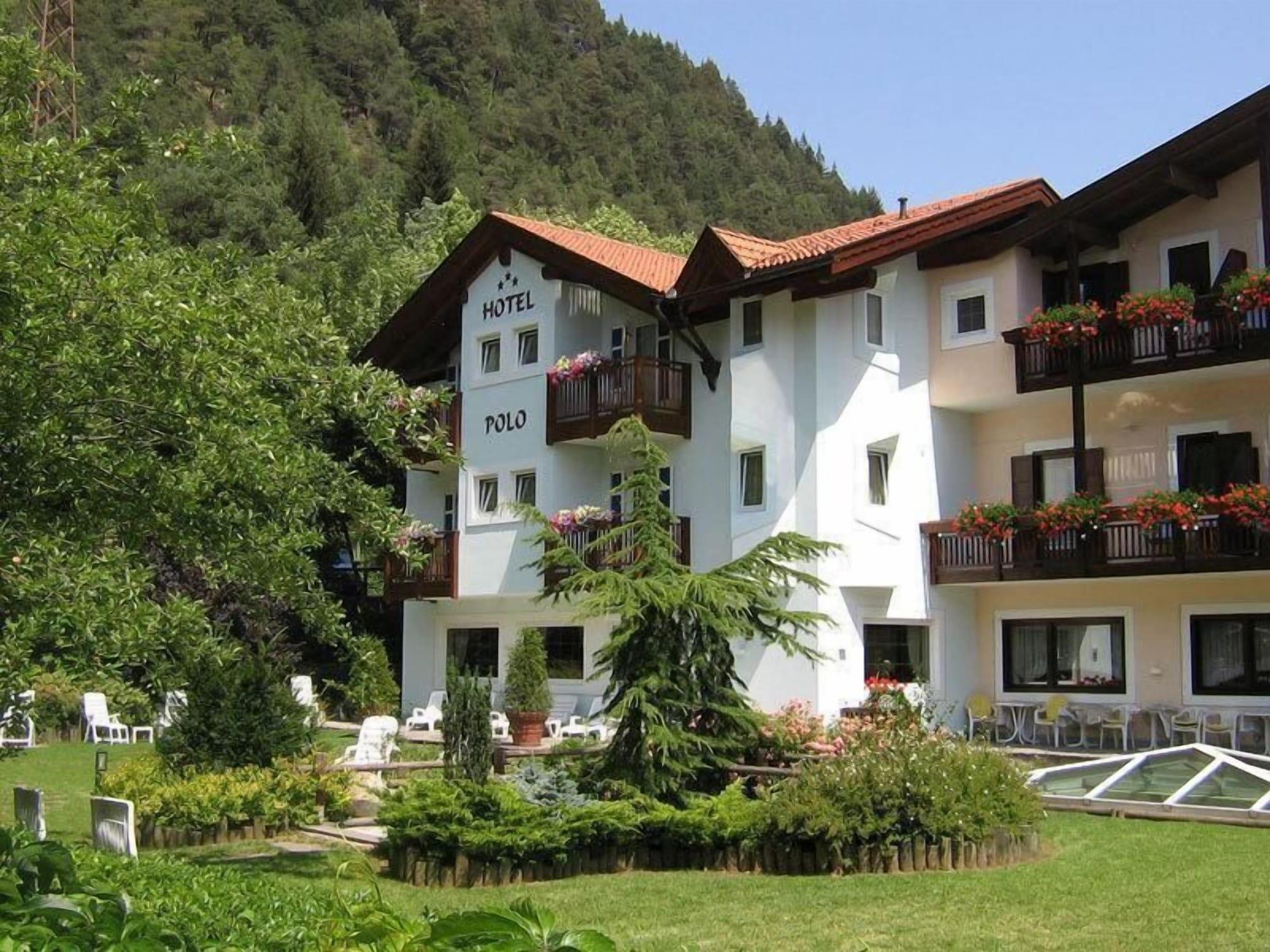Vista Exterior Hotel Al Polo
