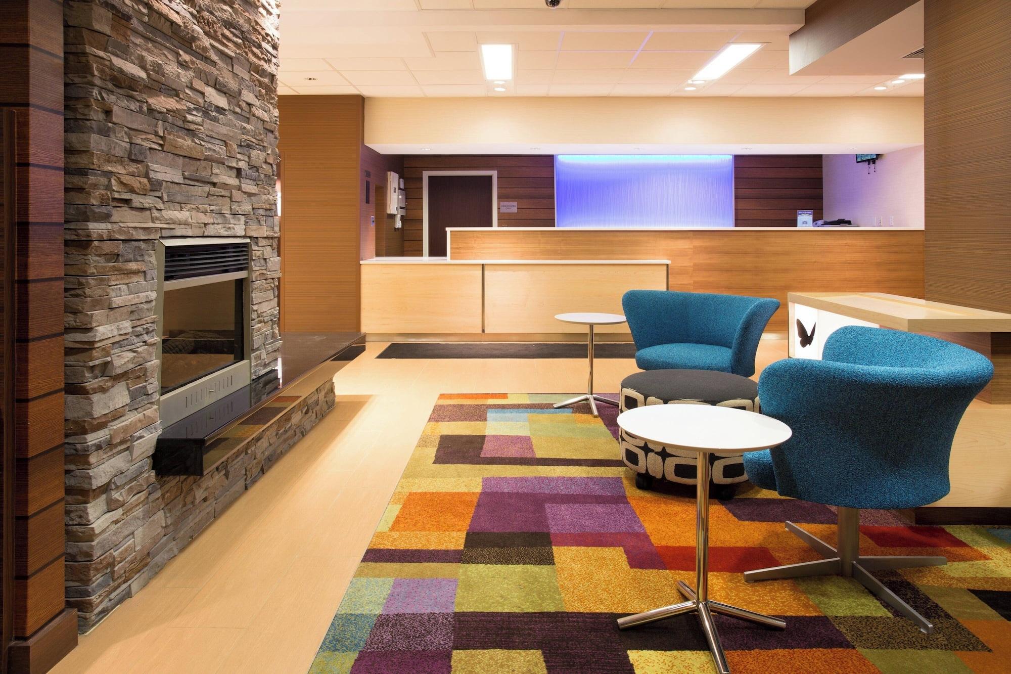 Varios Fairfield Inn & Suites by Marriott Boston Milford