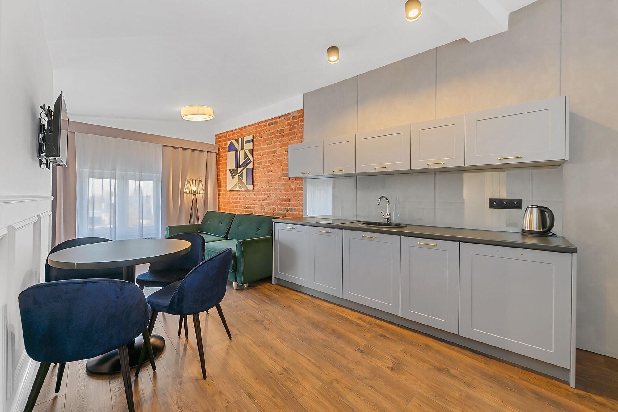 Equipamiento de Habitación Krzywa Kamienica