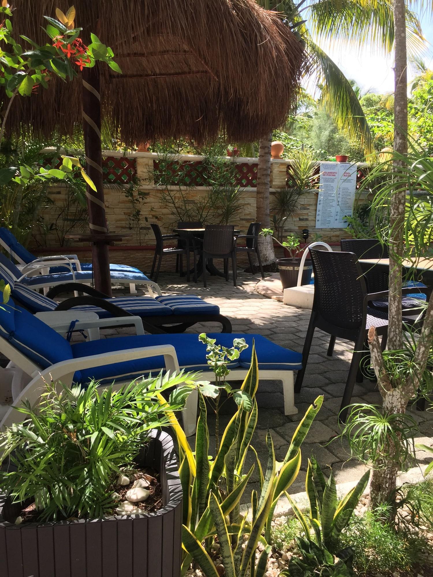 Vista Exterior Cocos Cabañas Playa del Carmen Adults only