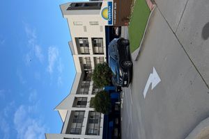 Alojamiento - Days Inn by Wyndham San Francisco South