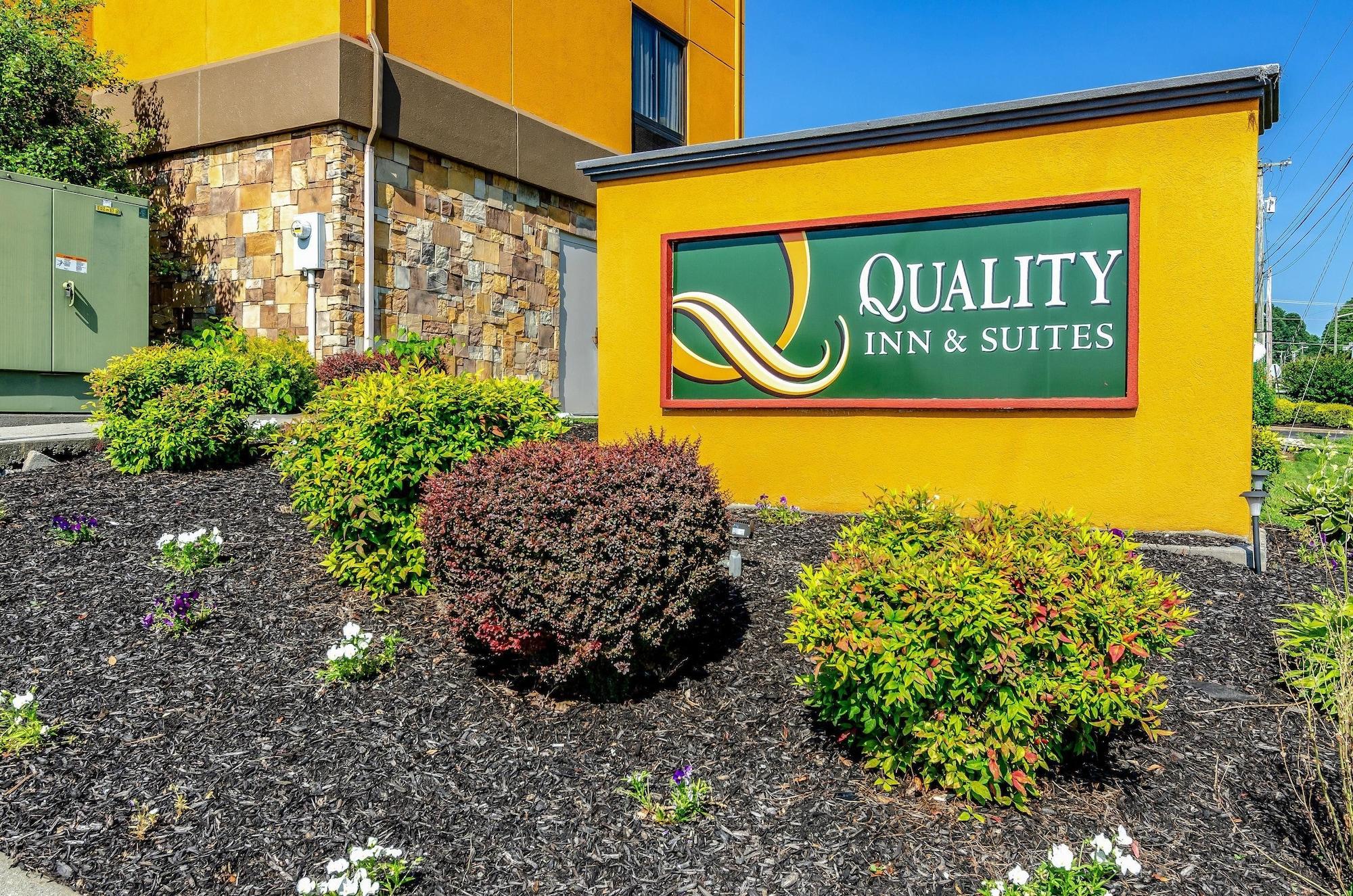 Vista Exterior Quality Inn & Suites Abingdon